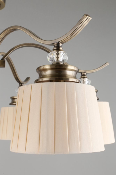 Потолочная люстра Omnilux OML-88417-06