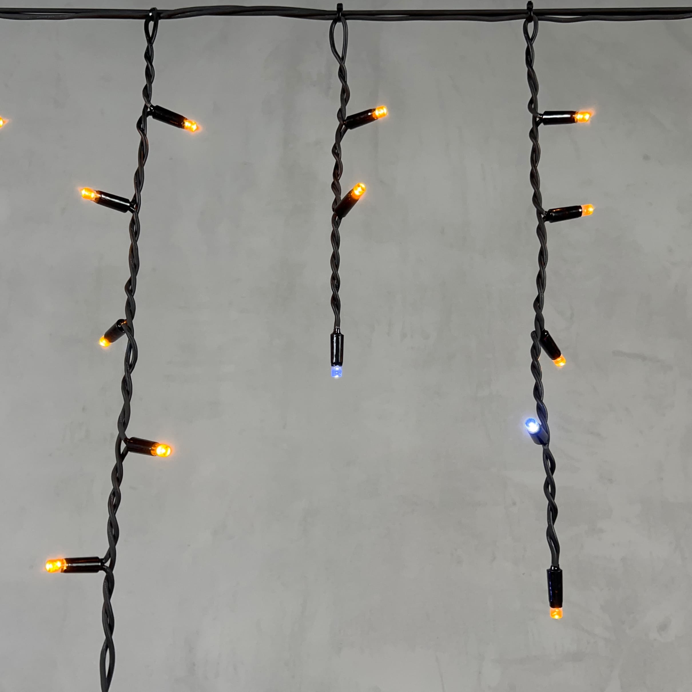 Гирлянда LTC Бахрома 3,1 x 0,5 м Жёлтая с Мерцанием Белого Диода 220В, 120 LED LL120BLW-1-2Y