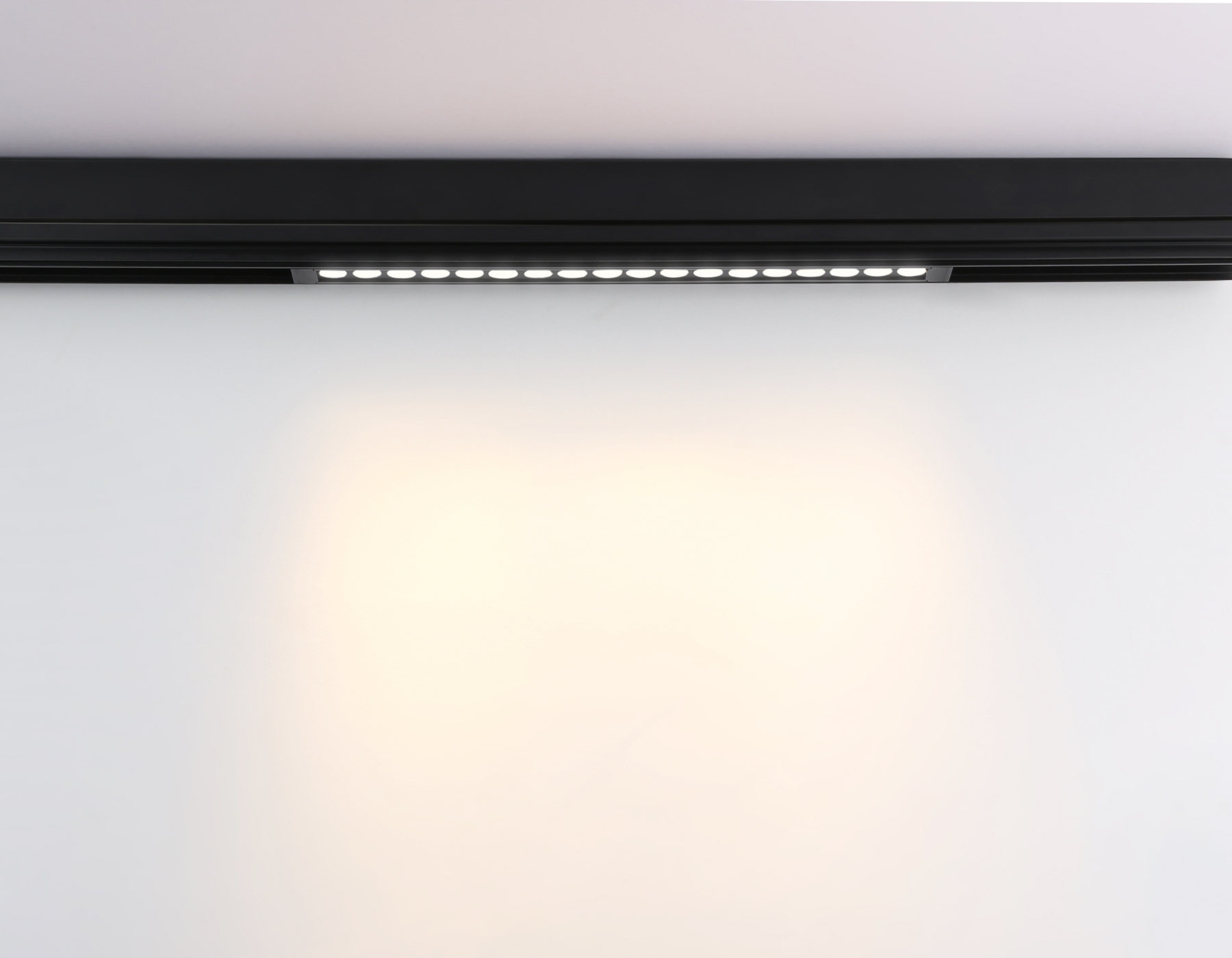 Управляемый светодиодный светильник для шинопровода Ambrella Light Magnetic GL1312_AMB