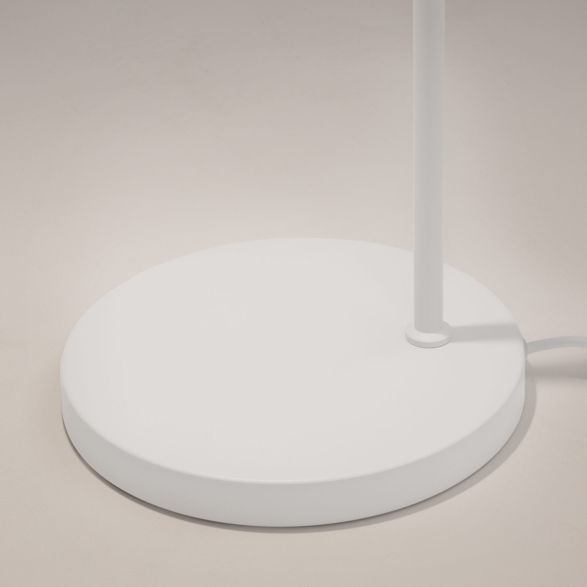 Торшер Maytoni Bansky MOD129FL-01W_MY