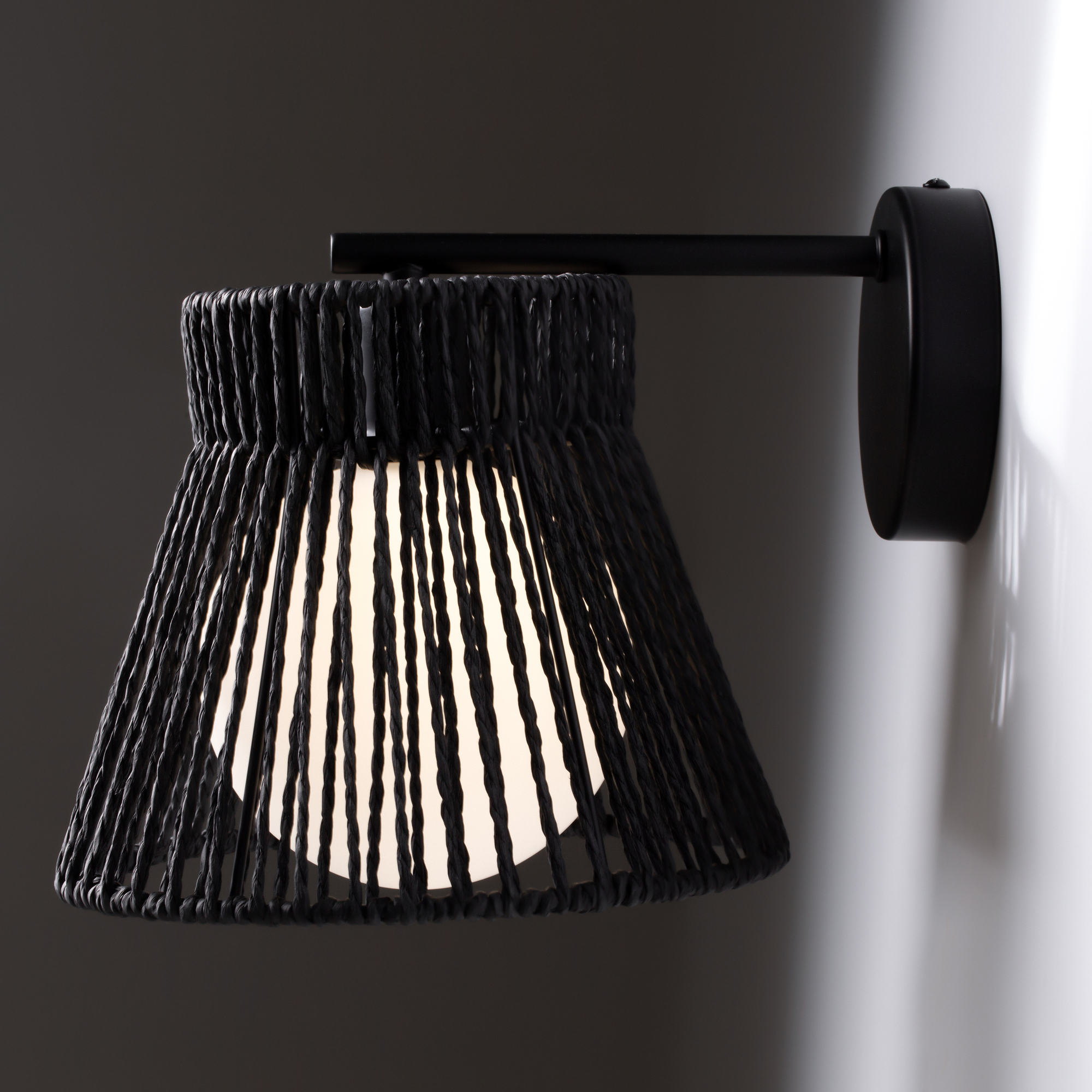 Бра Freya Cottage FR5405WL-01B_MY