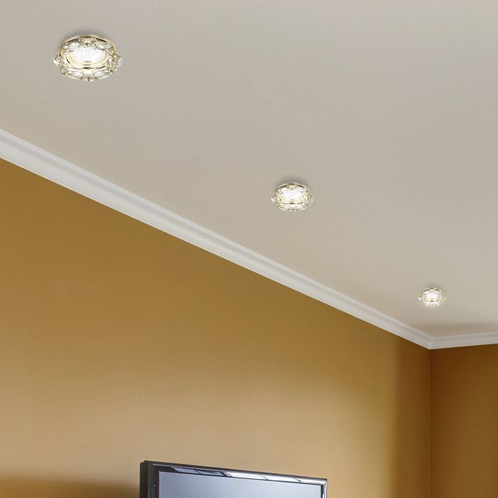 Точечный светильник Novotech Врезной Vik 370230