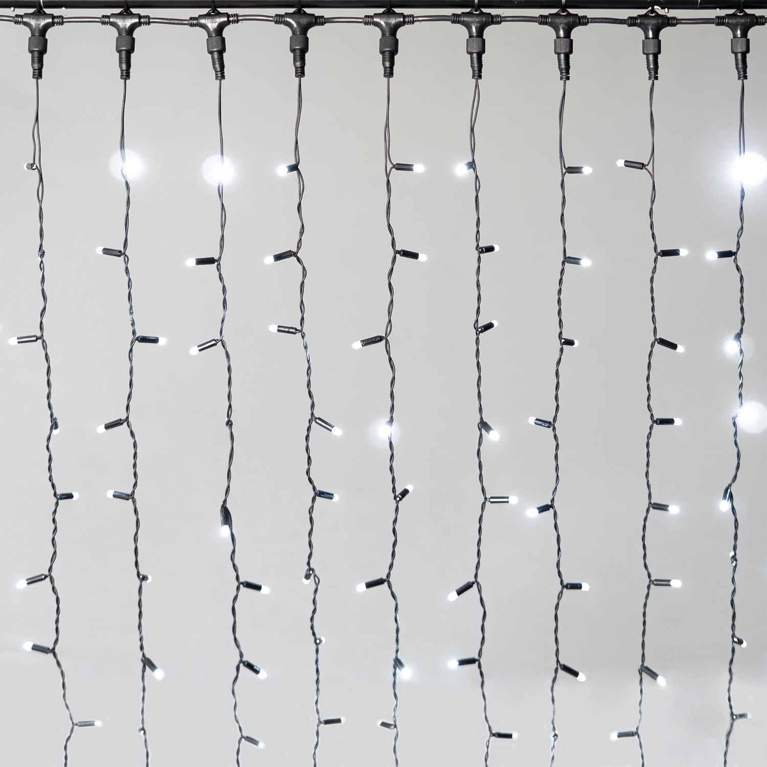 Гирлянда Занавес 2 x 2 м Белый 220В, 400 LED, Провод Черный Каучук 2,3мм, IP65 LTC ECO402-1-2W