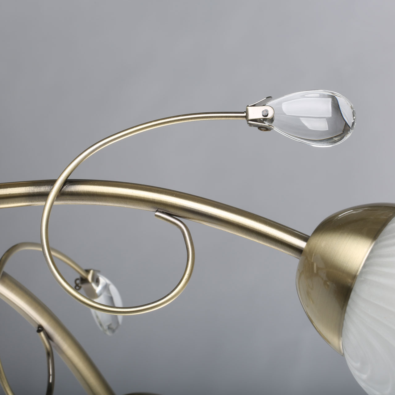 Потолочная люстра De Markt Флора 670011005_MW