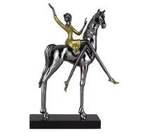 Статуэтка настольная ArtHomeDecor PRETTY WOMAN 7405 BK GD