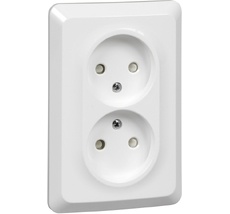 Розетка встраиваемая двойная без заземления со шторками (белый) Systeme Electric PC16-106B