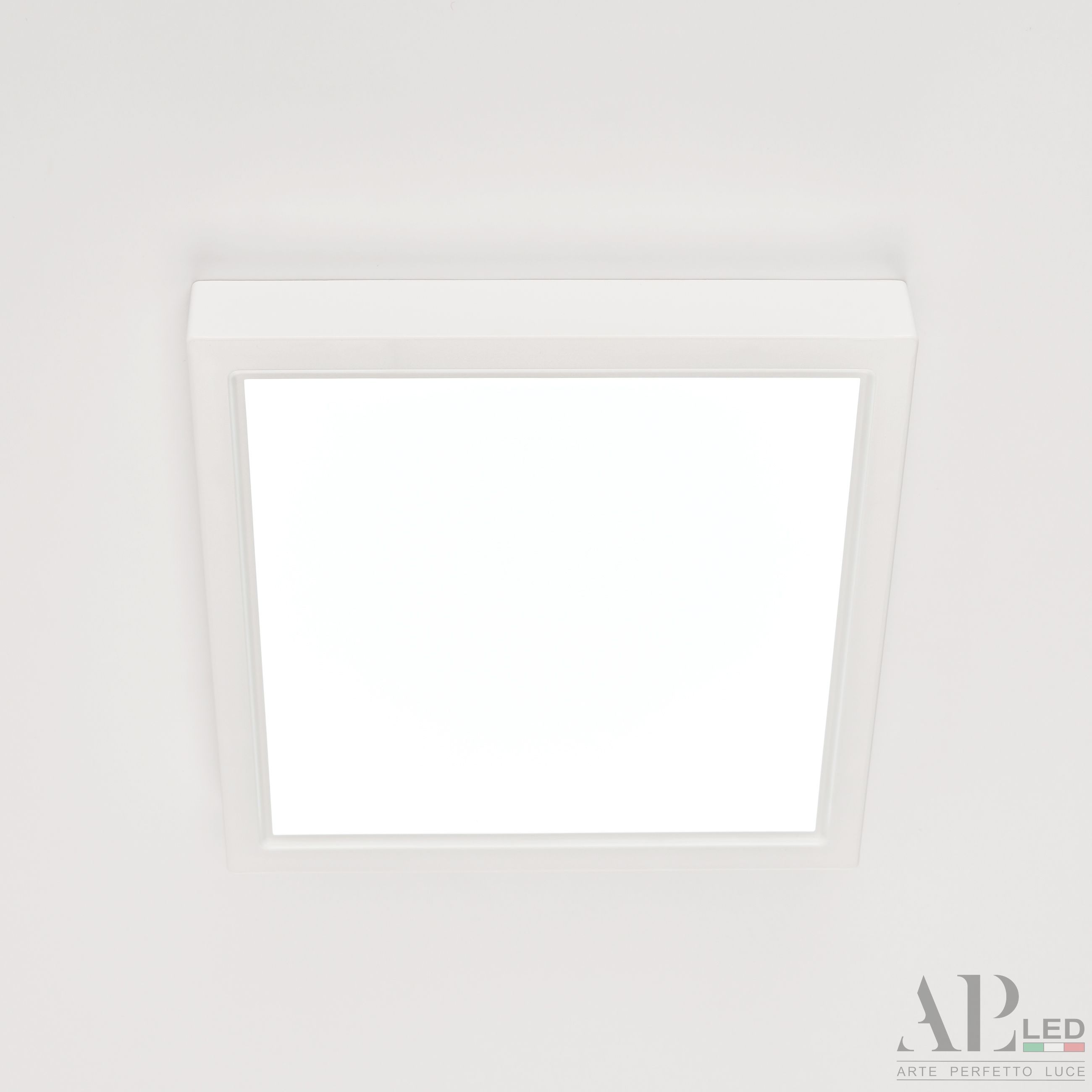 Накладной светильник APL LED Ingrid 3322.LDF1604M/12W/6K_BI
