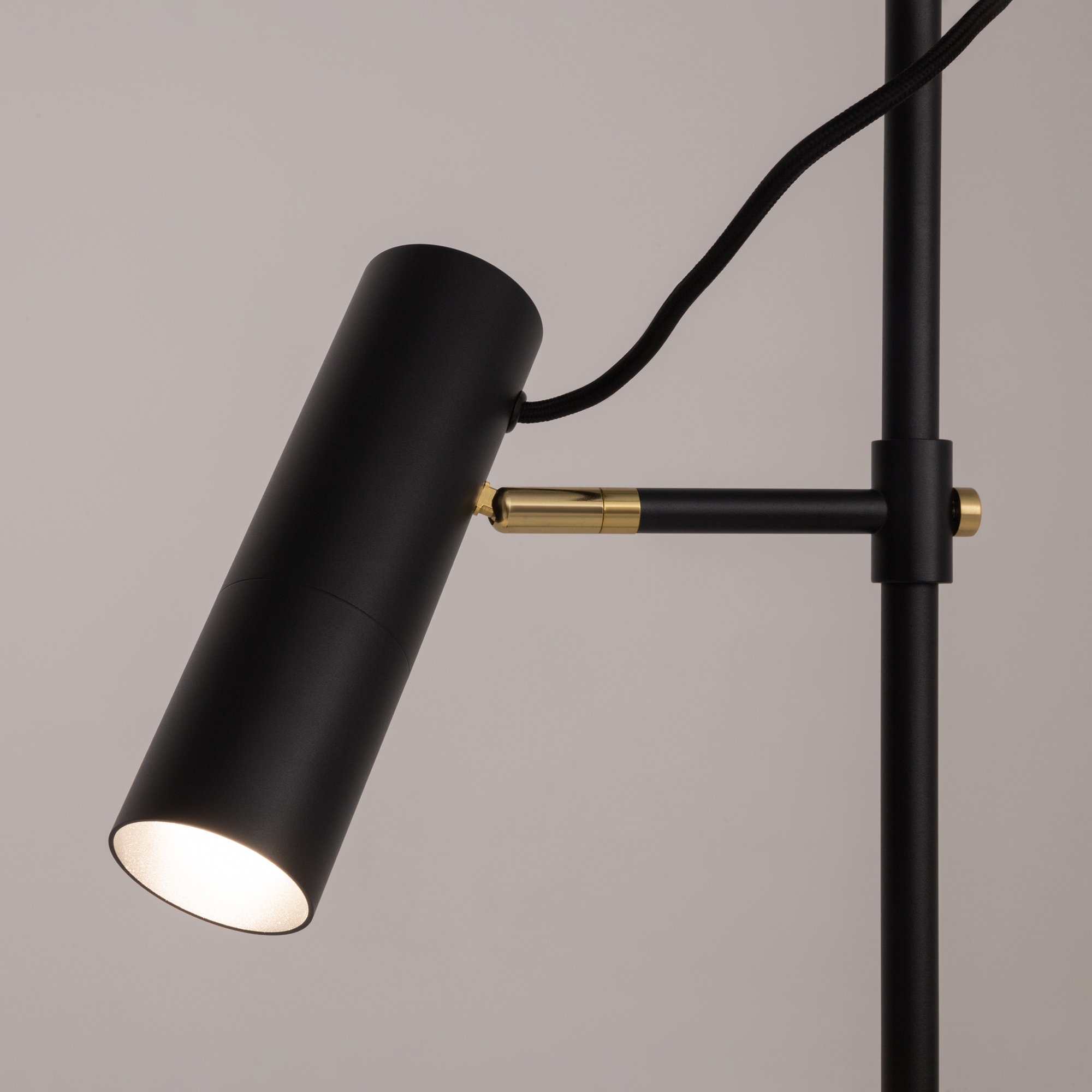 Торшер Maytoni Bansky MOD129FL-01B_MY