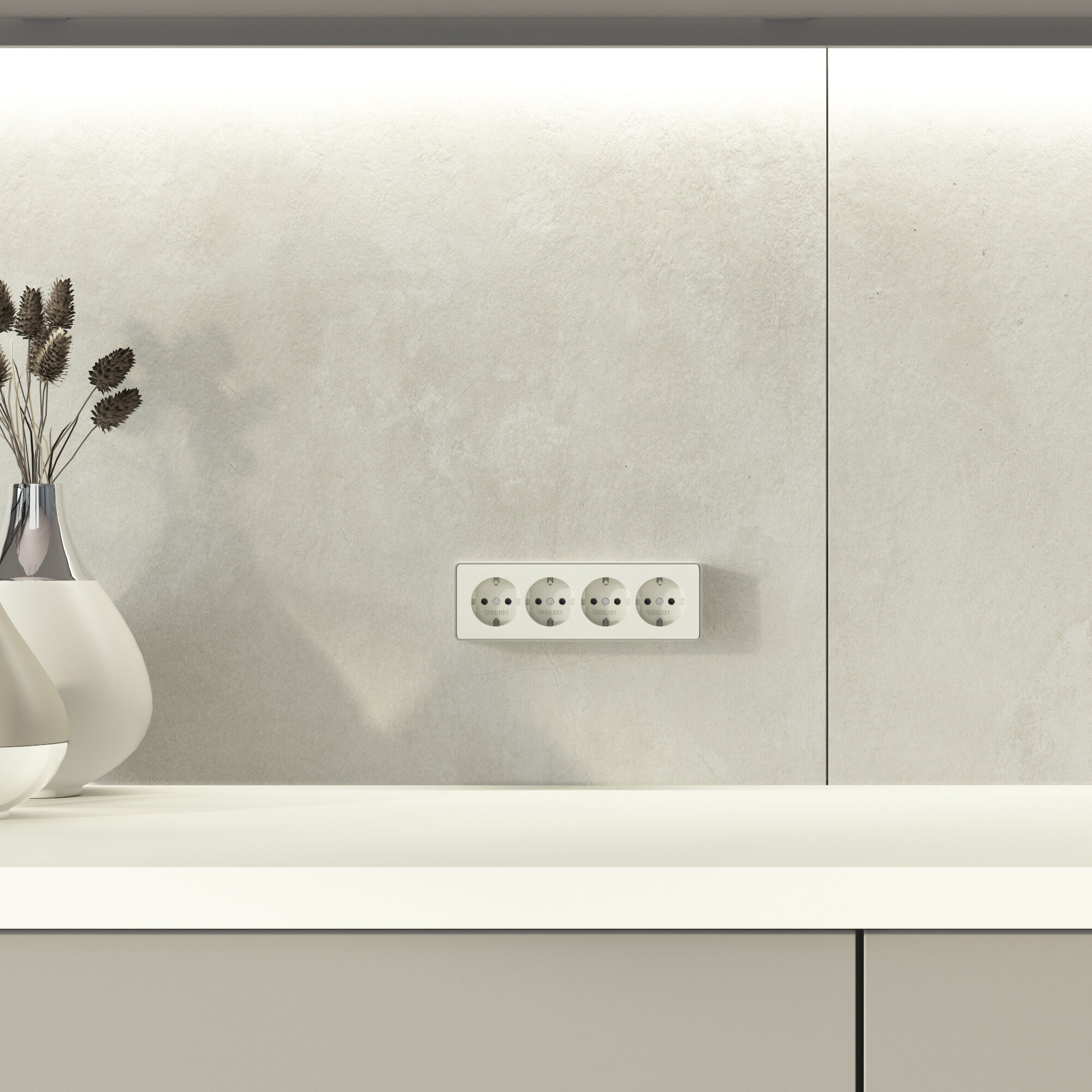 Розетка четверная с заземлением и шторками Werkel Gallant a071253_WR