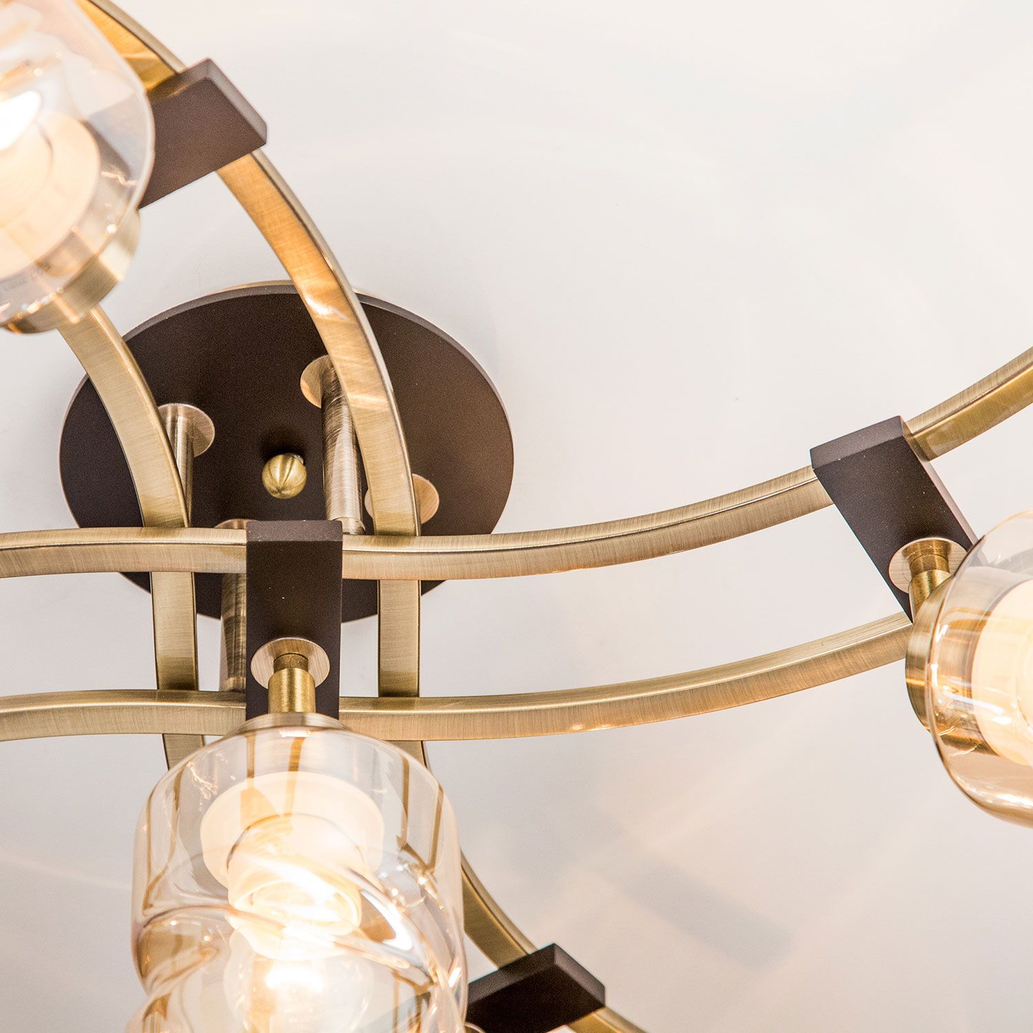 Потолочная люстра CitiLux Мерида CL142154