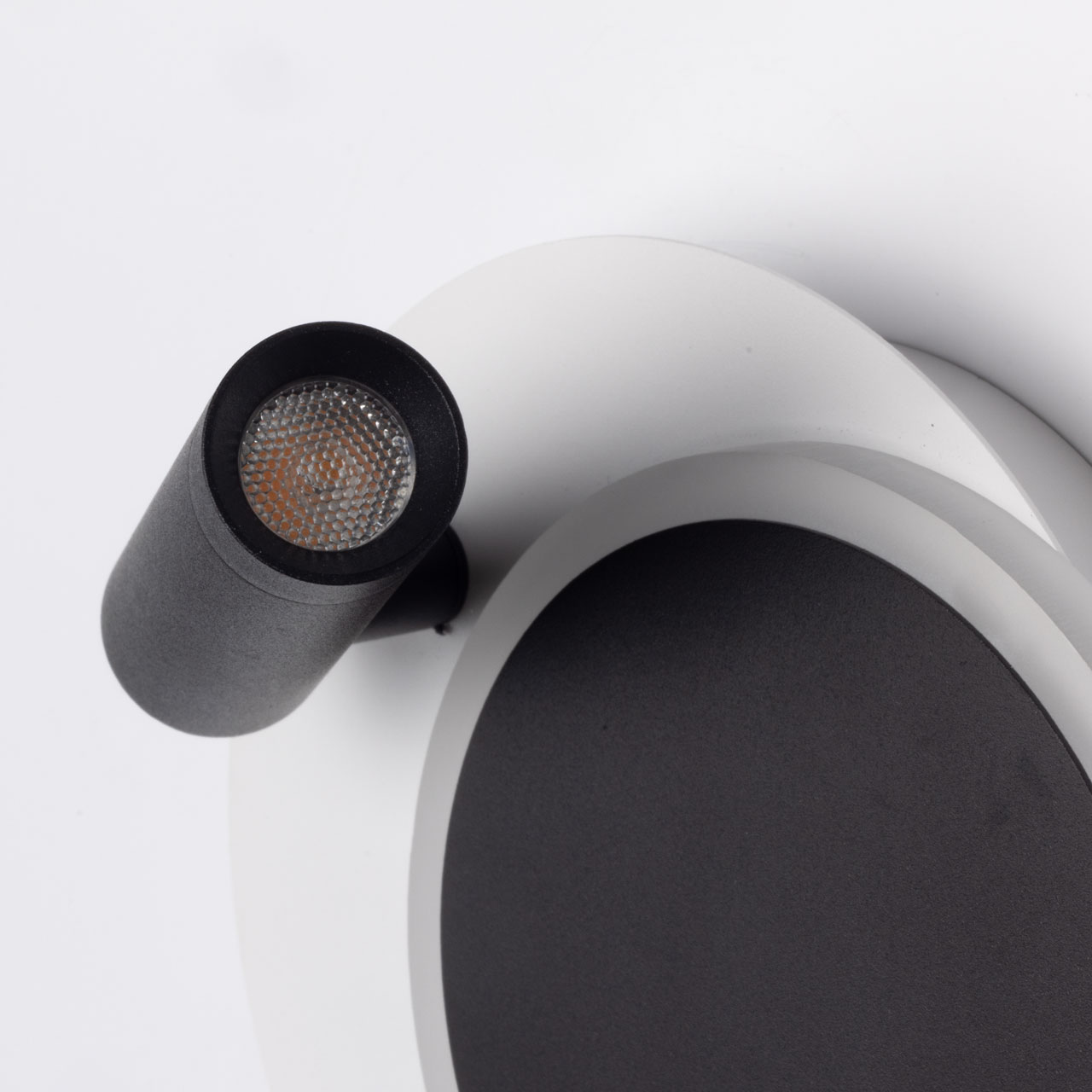 Настенный светильник De Markt Стаут 702023202_MW