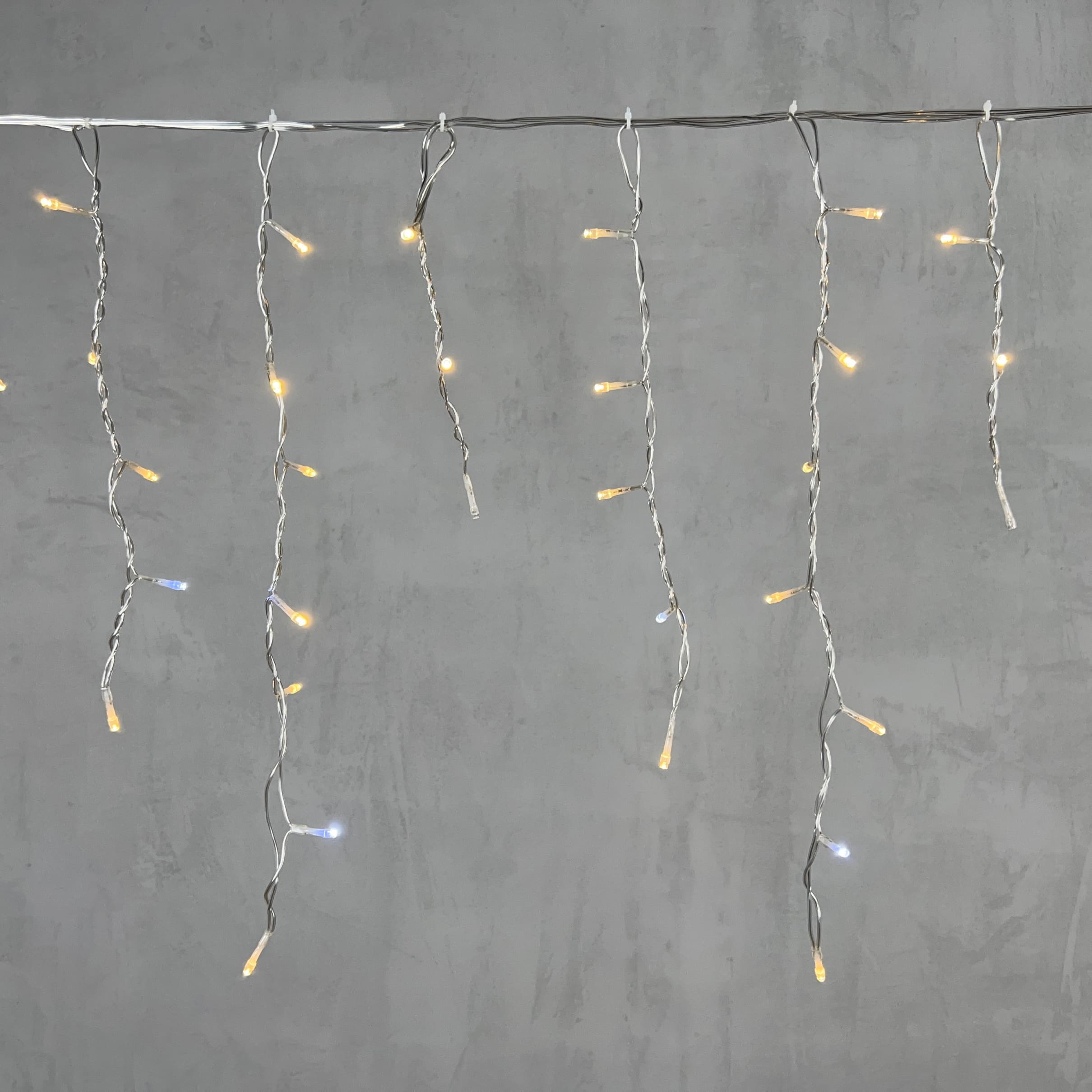 Гирлянда Бахрома 3,1 x 0,5 м Тепло-Белая с Мерцанием Белого Диода 220В, 150 LED, Провод Прозрачный ПВХ, IP54 PIL150BLW-10-2WW