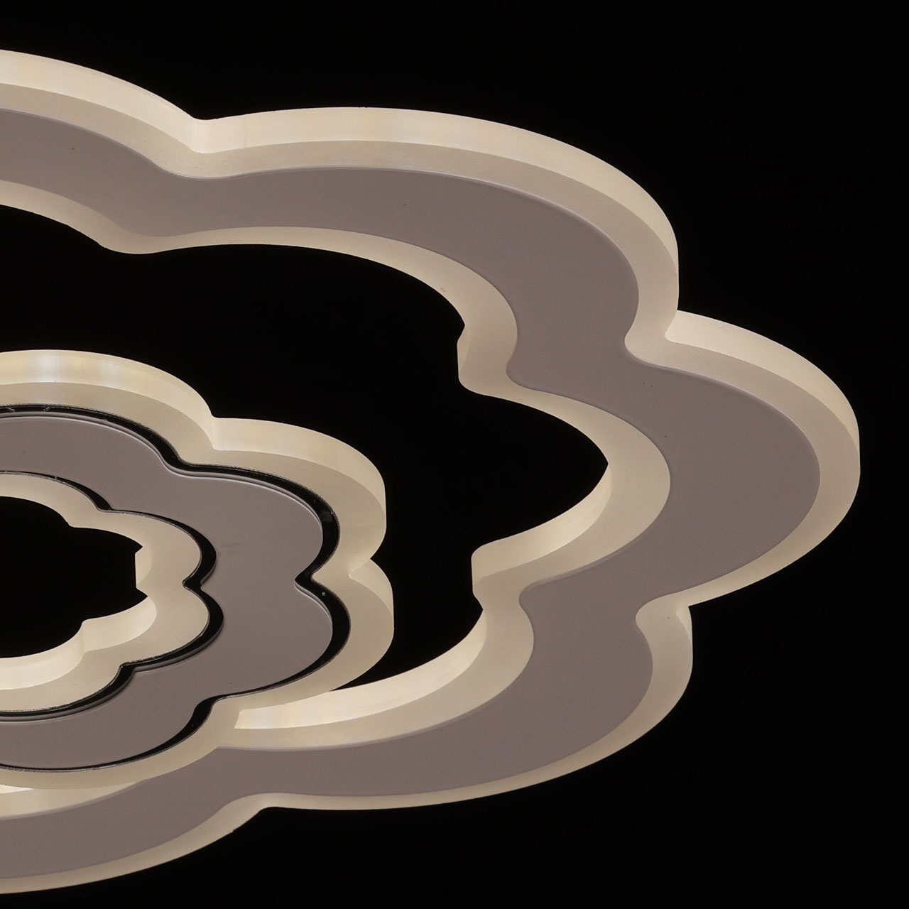 Потолочная люстра De Markt Мадлен 424015001_MW