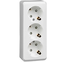 Розетка накладная тройная с заземлением и шторками (белый) Systeme Electric PA16-012B