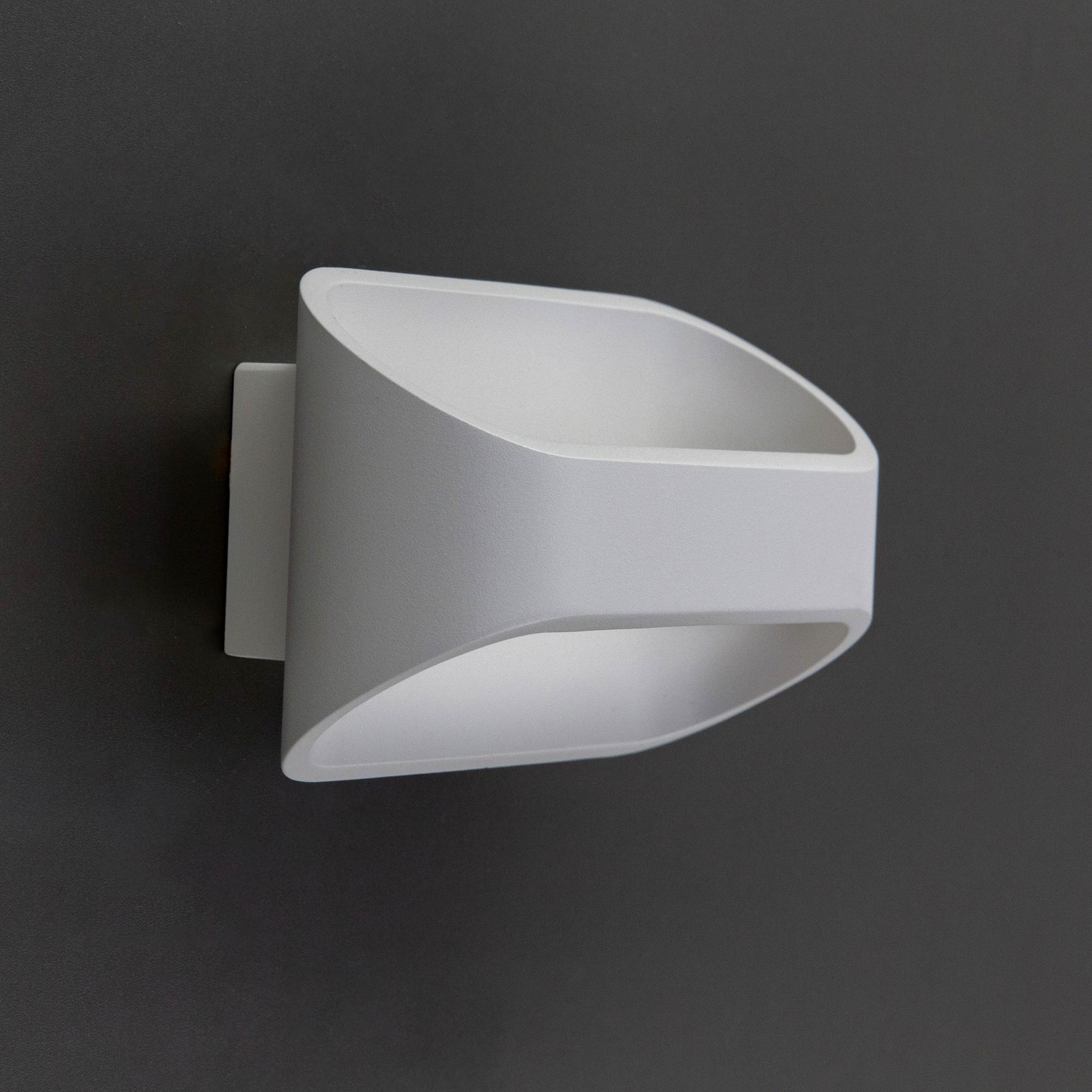 Настенный светильник CitiLux Декарт CL704070