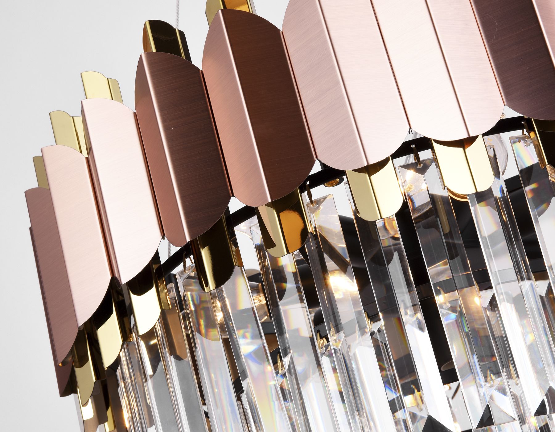 Подвесная люстра Ambrella light с хрусталем TR TR5290_AMB