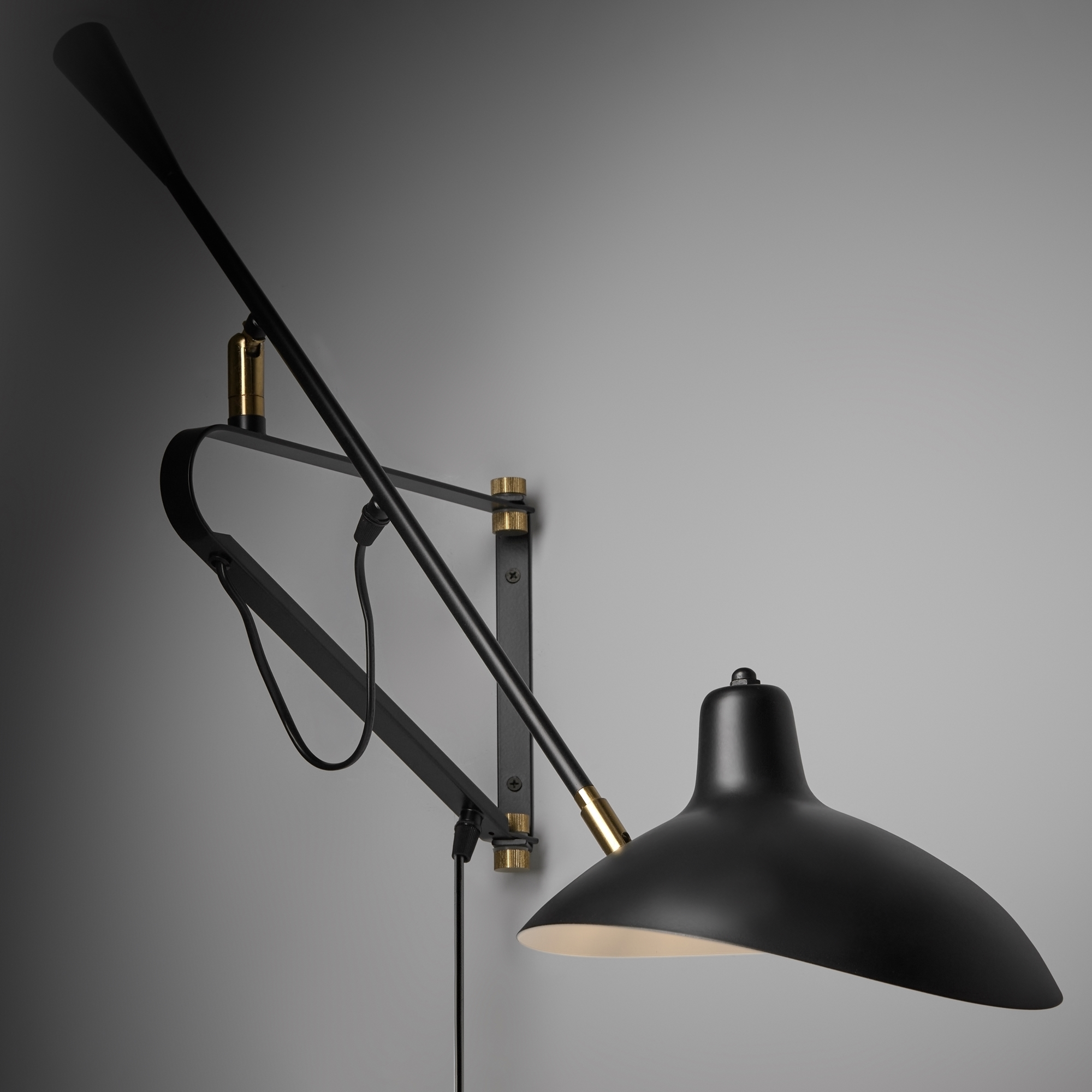 Бра Freya Twisty FR5383WL-01B_MY