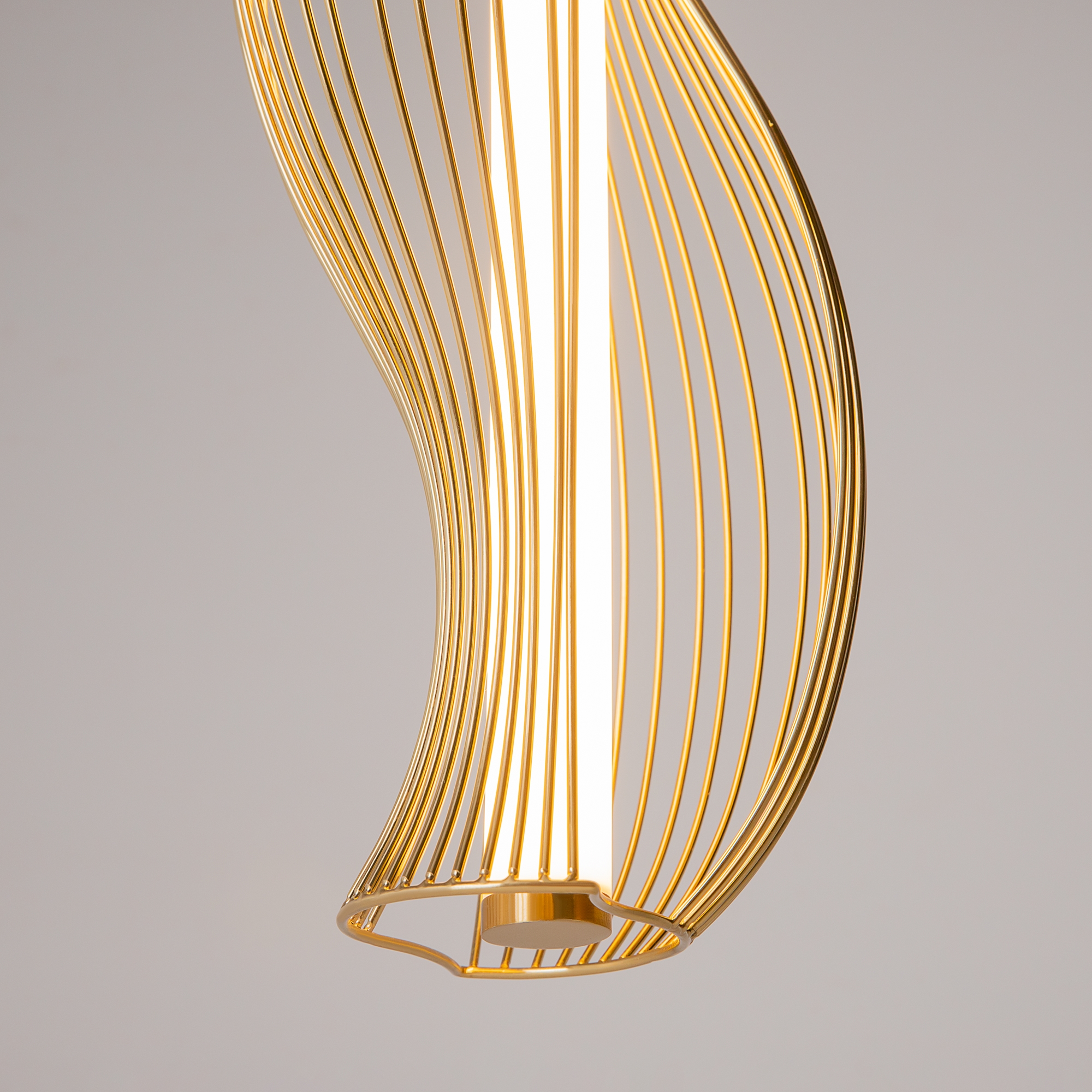 Подвесной светильник Maytoni Shadows of the past MOD263PL-L20BS3K_MY