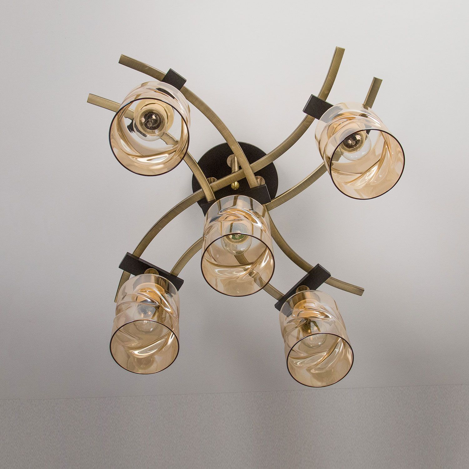 Потолочная люстра CitiLux Мерида CL142154