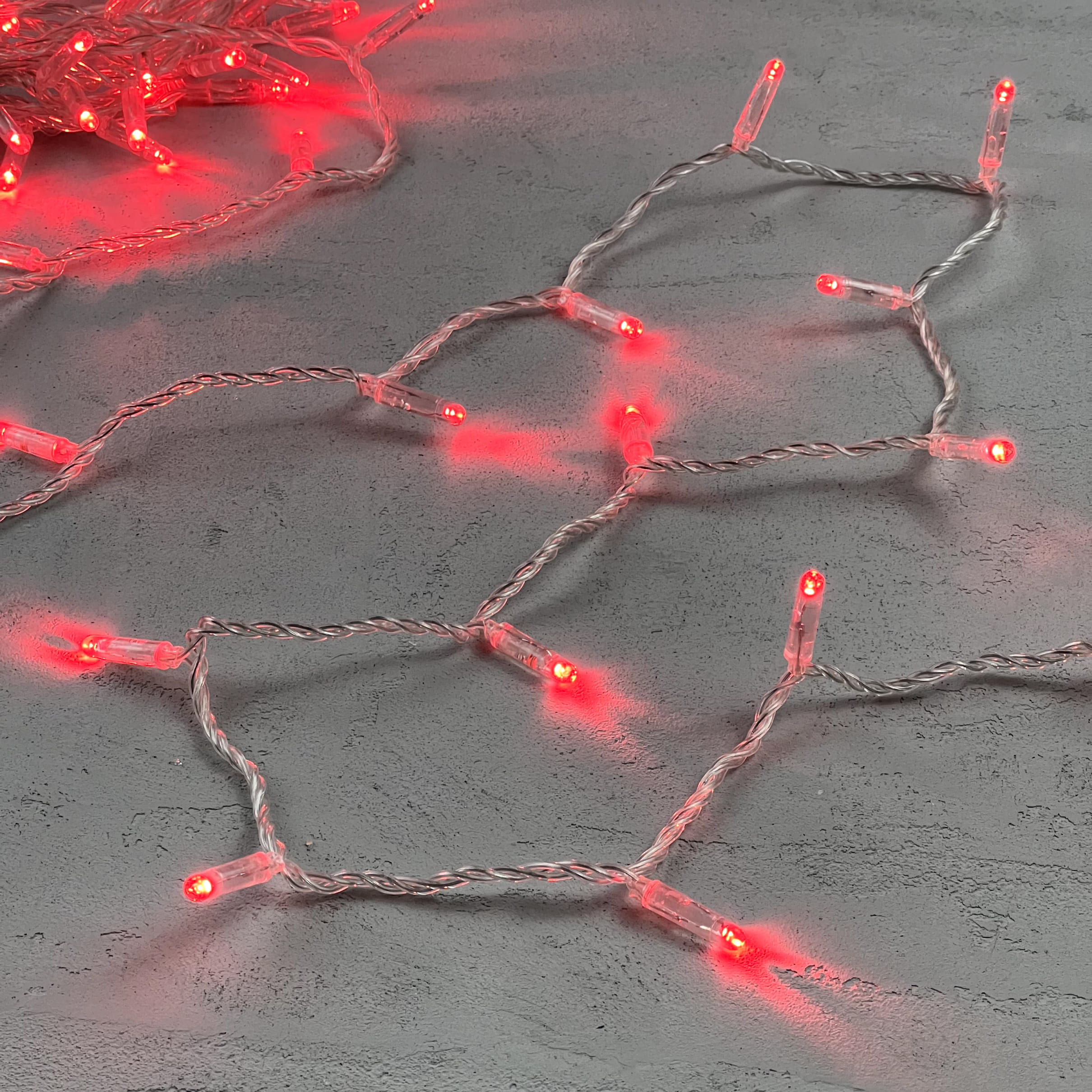 Гирлянда LTC Нить с Колпачком 10м Красная 24В, 100 LED PST100CAP-10-1R