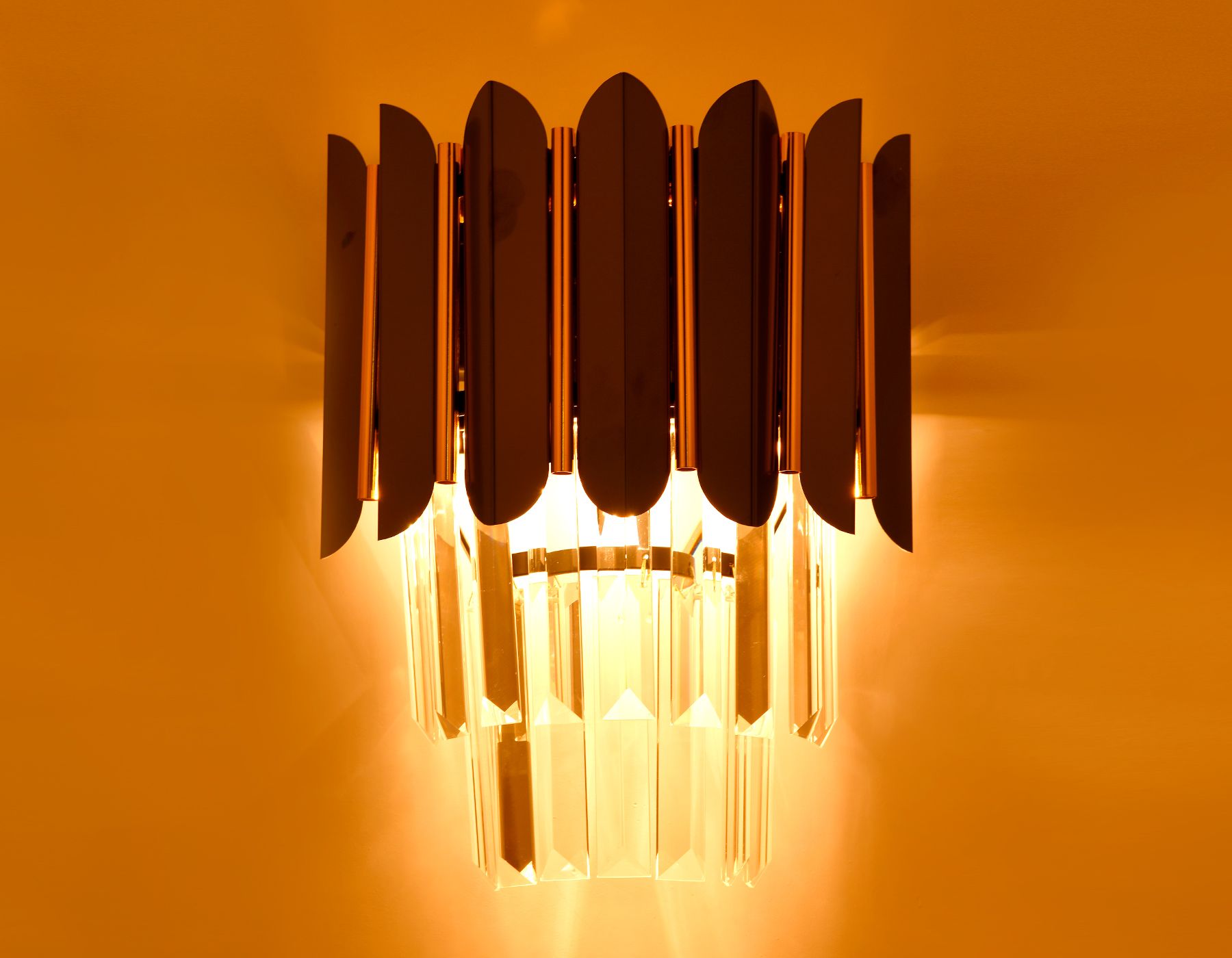 Настенный светильник Ambrella light с хрусталем TR TR5299_AMB