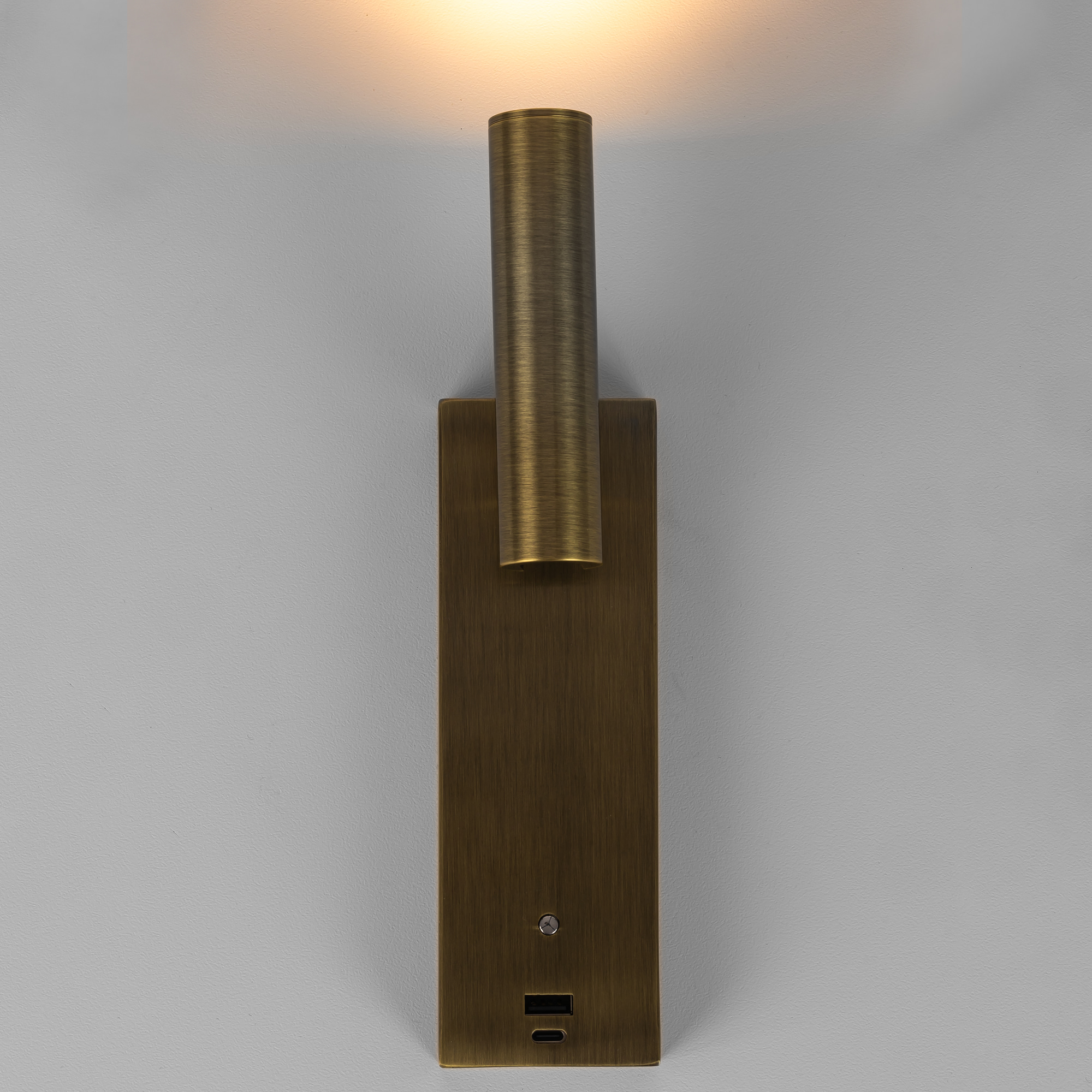 Настенный светильник Citilux Декарт CL704433