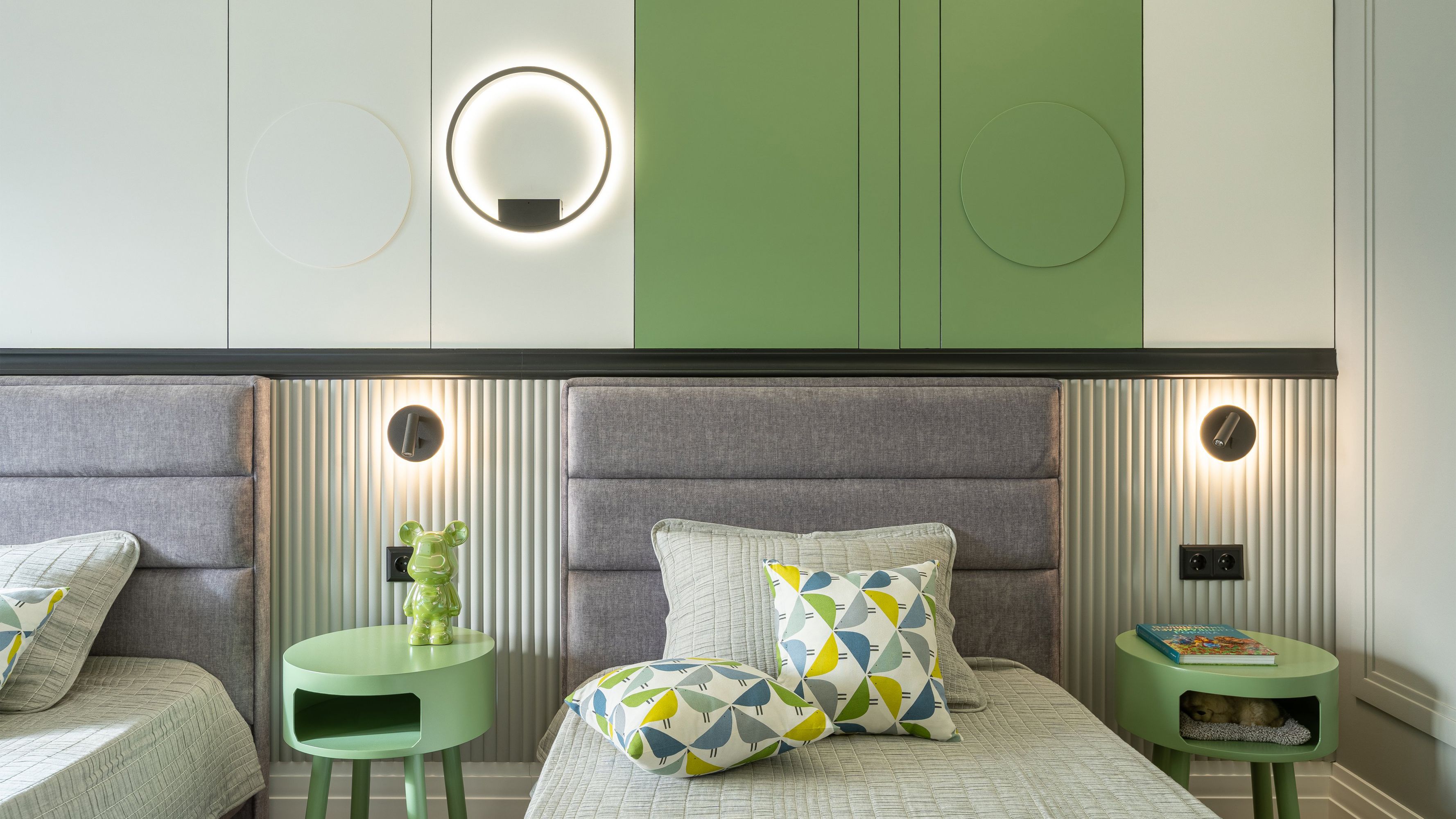 Настенный светильник Maytoni Rim MOD058WL-L25BK_MY