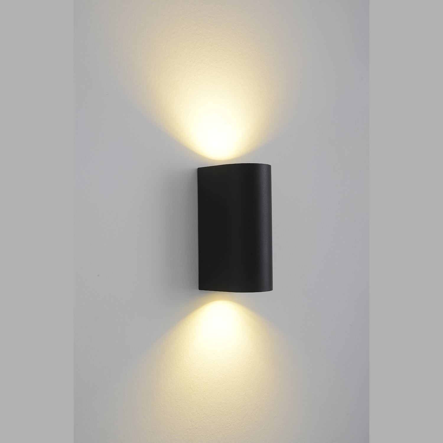 Уличный настенный светильник Crystallux CLT CLT 527W2 BL_CR