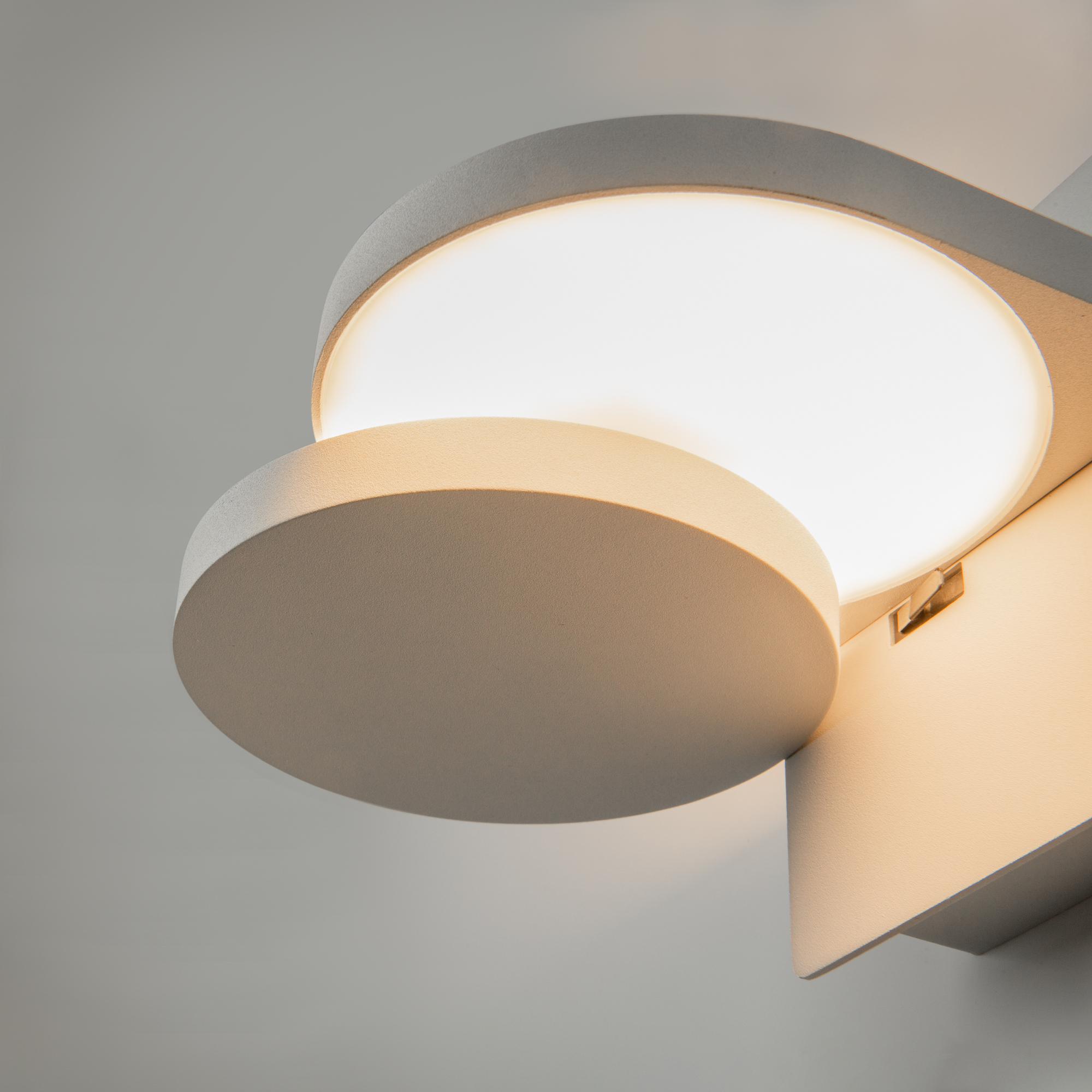 Настенный светильник Maytoni Flap MOD354WL-L12W3K_MY