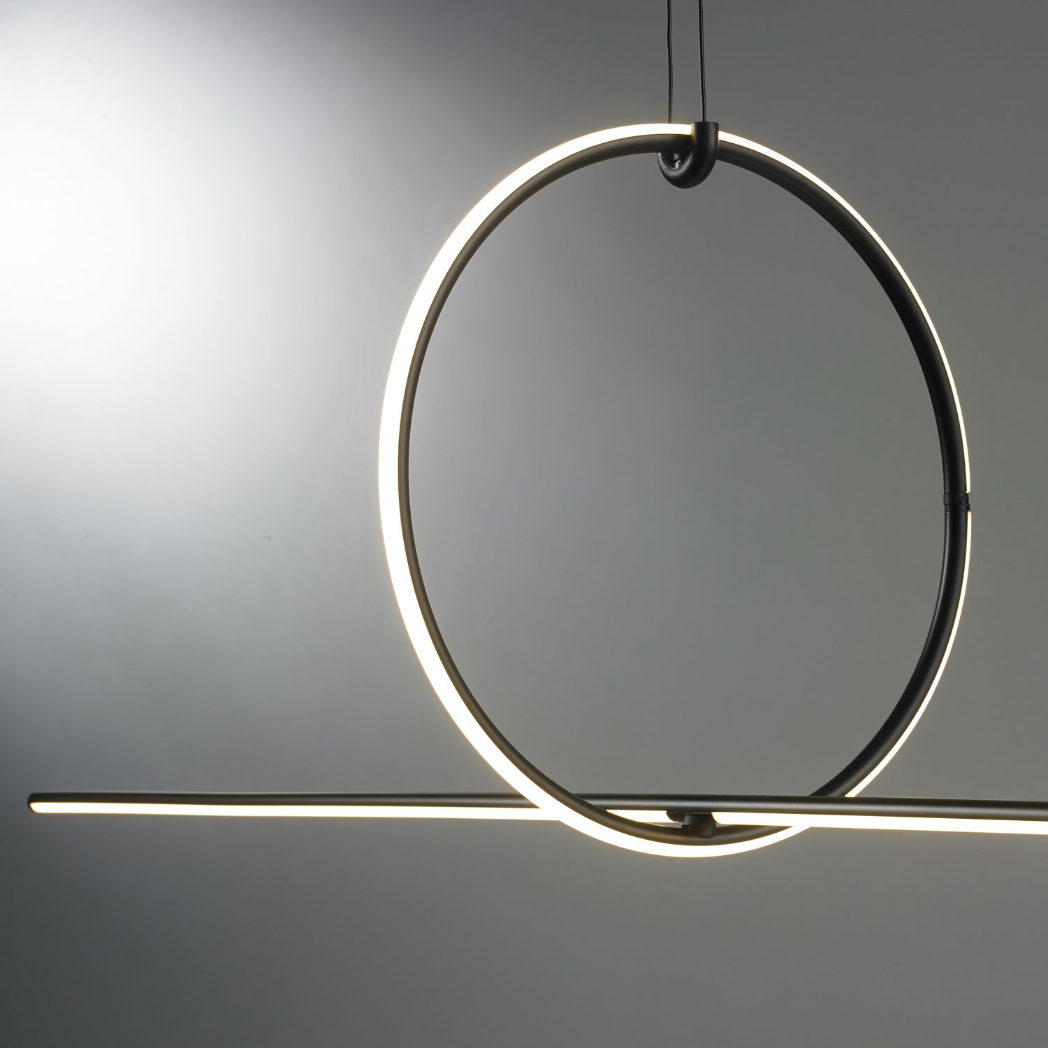 Подвесной светильник ILedex ZOOM 10339P/A2-35W-3000K BK-WH_IX