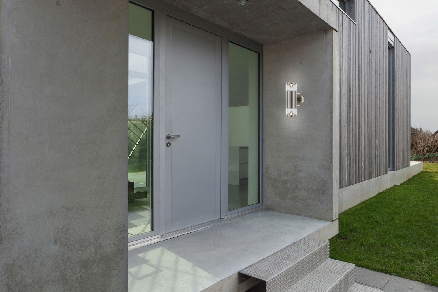 Уличный настенный светильник Street 32029_GL