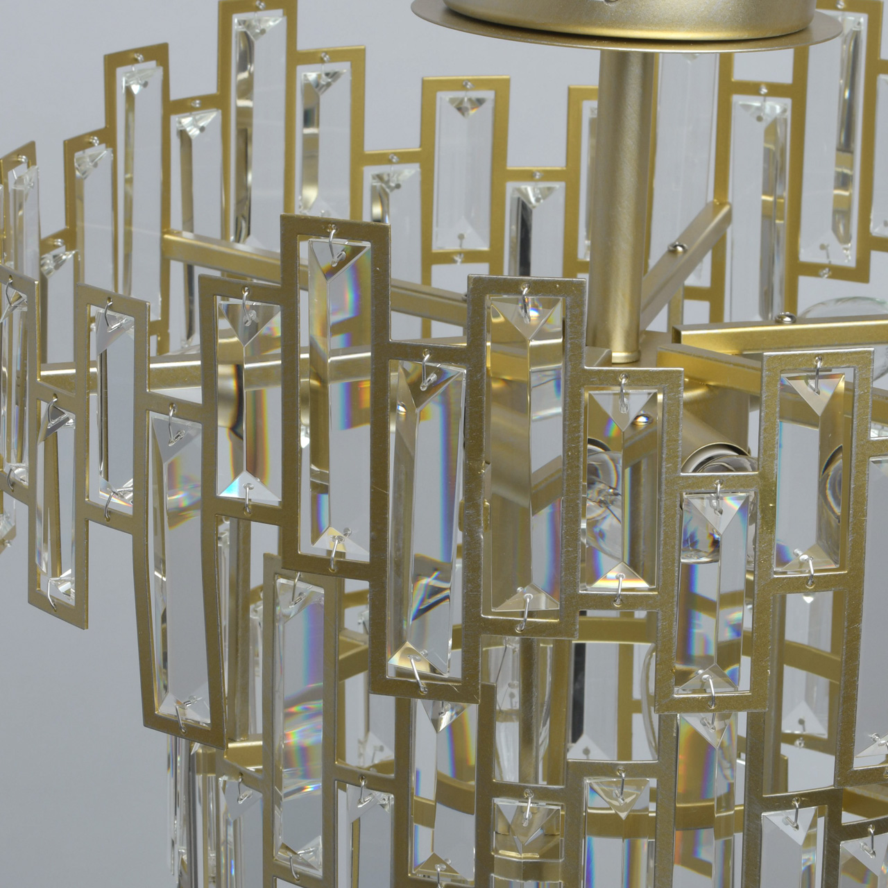 Потолочная люстра MW-Light Монарх 121010505_MW