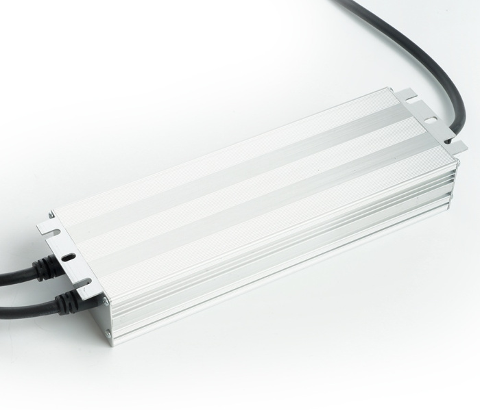 Трансформатор электронный для светодиодной ленты 400W 24V IP67 (драйвер) Feron 48744_FR