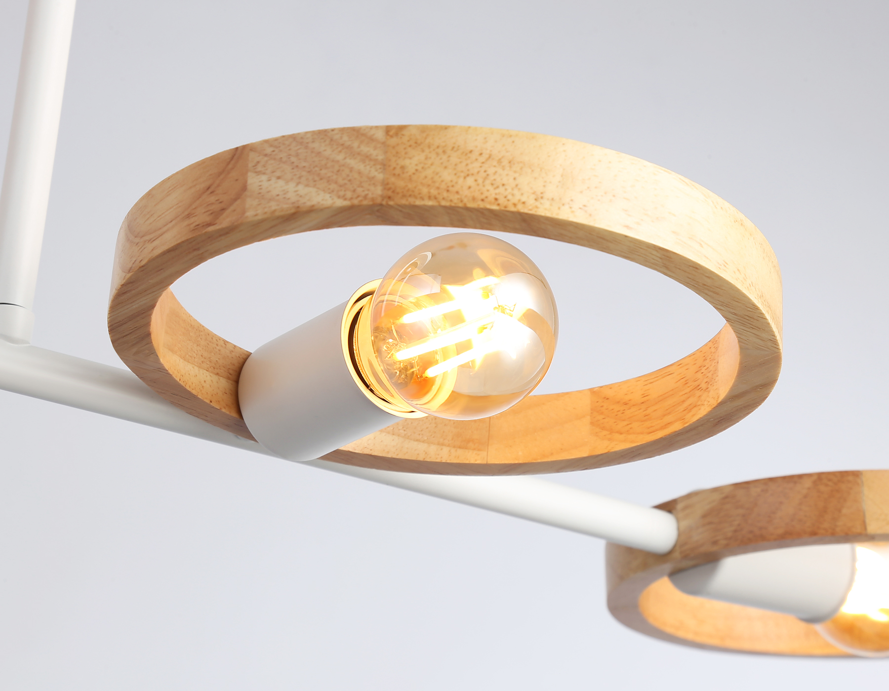 Потолочная люстра Ambrella Light TRADITIONAL TR8247_AMB