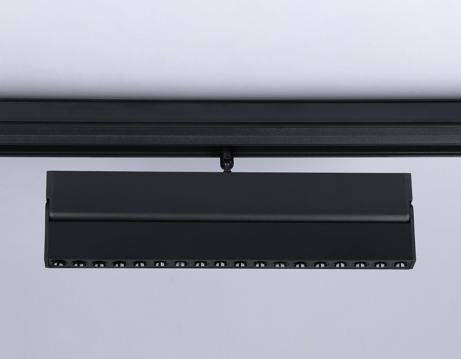 Светильник светодиодный трековый для шинопровода Ambrella Light Track System GL4081_AMB