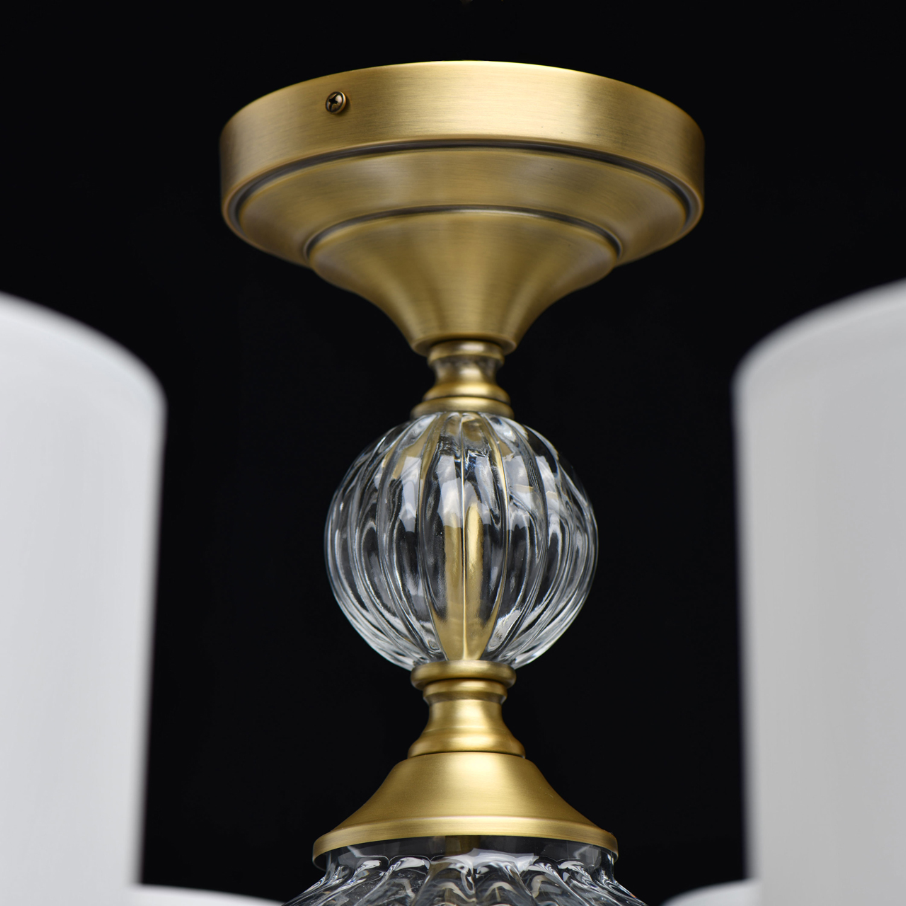 Подвесная люстра Chiaro Оделия 619011408_MW