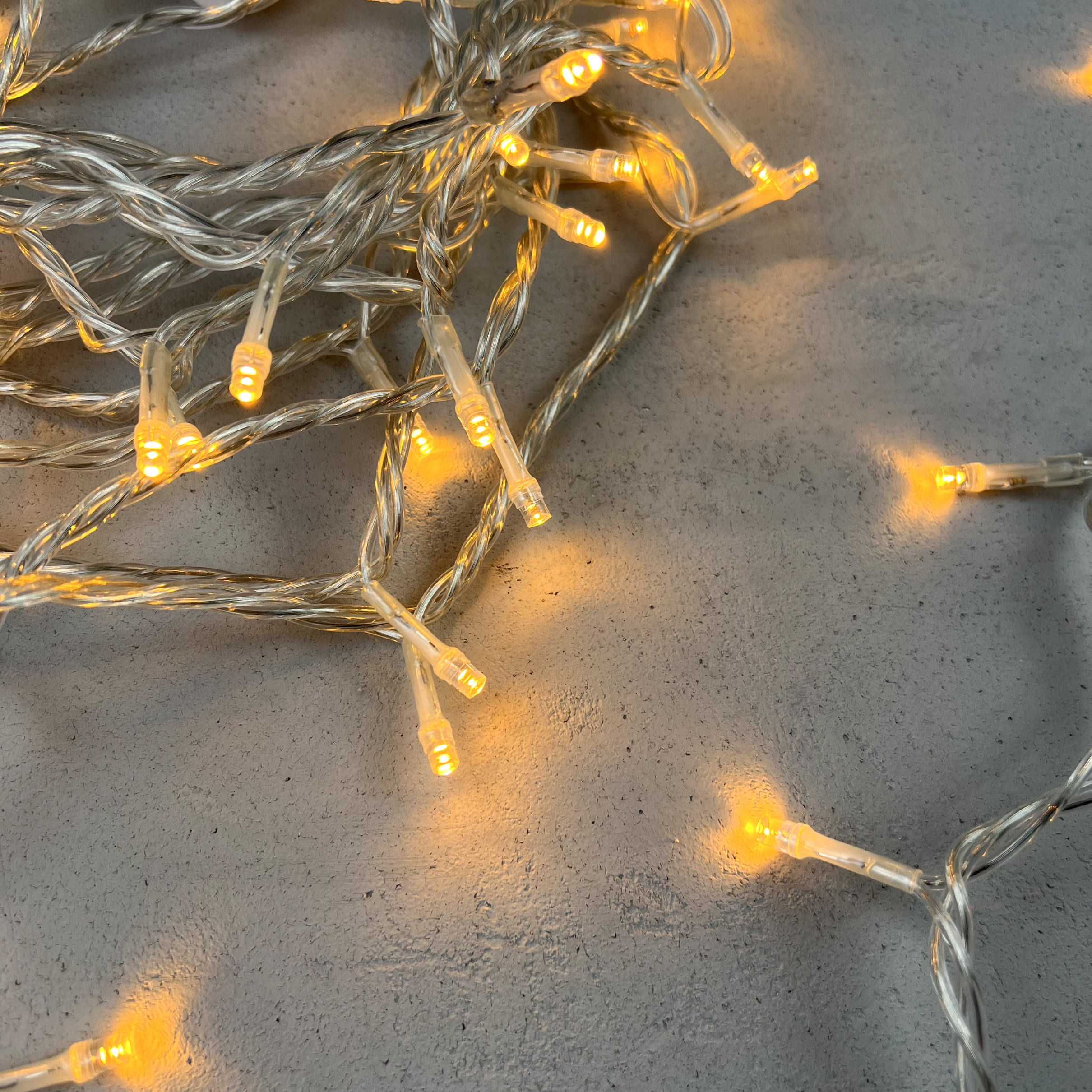 Гирлянда LTC Нить 10м Экстра Тепло-Белая 24В, 100 LED PST100-10-1EWW