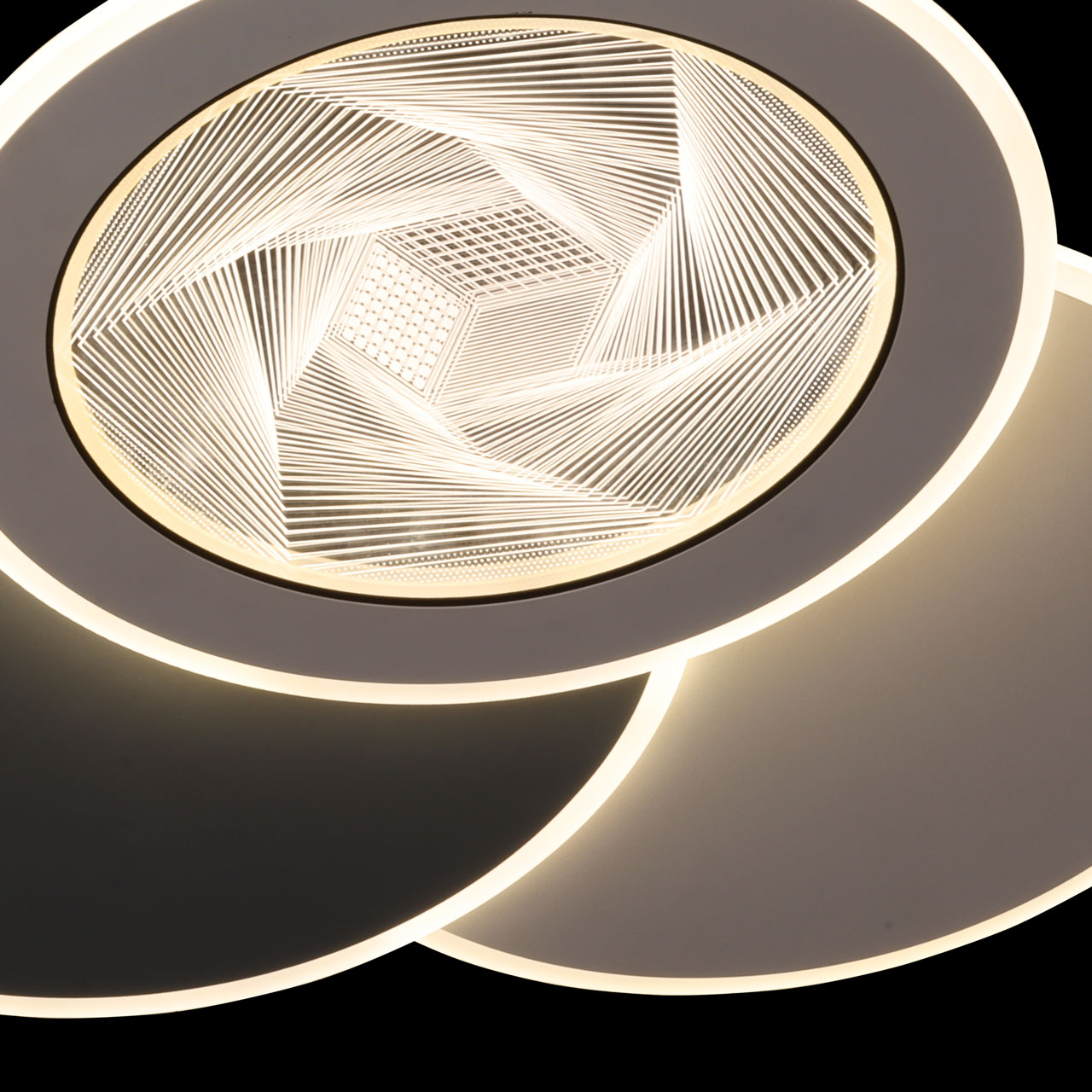 Потолочная люстра DeMarkt Норден 660013703_MW