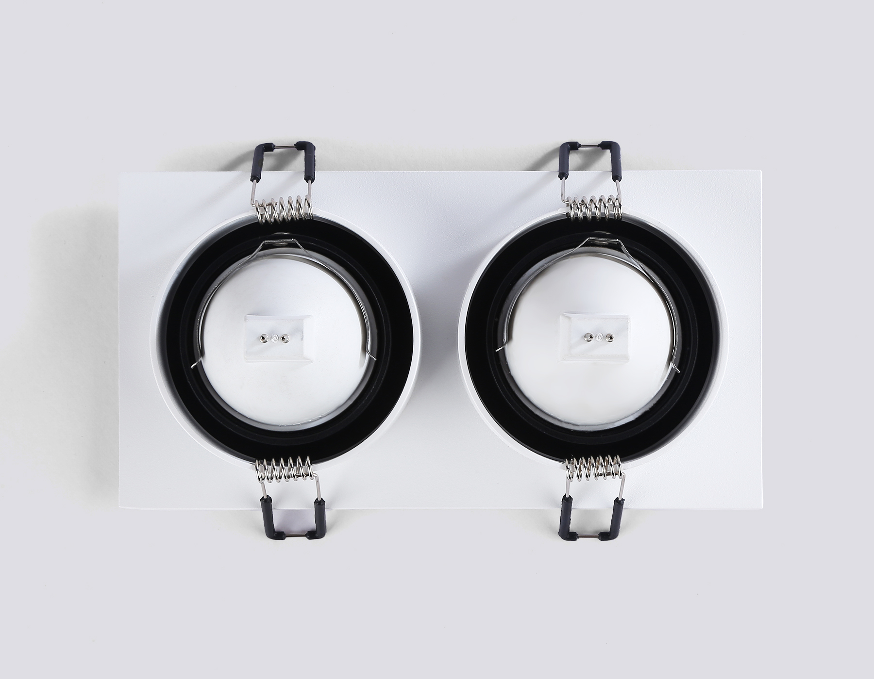 Встраиваемый светильник Ambrella Light Standard Tech TN102732_AMB