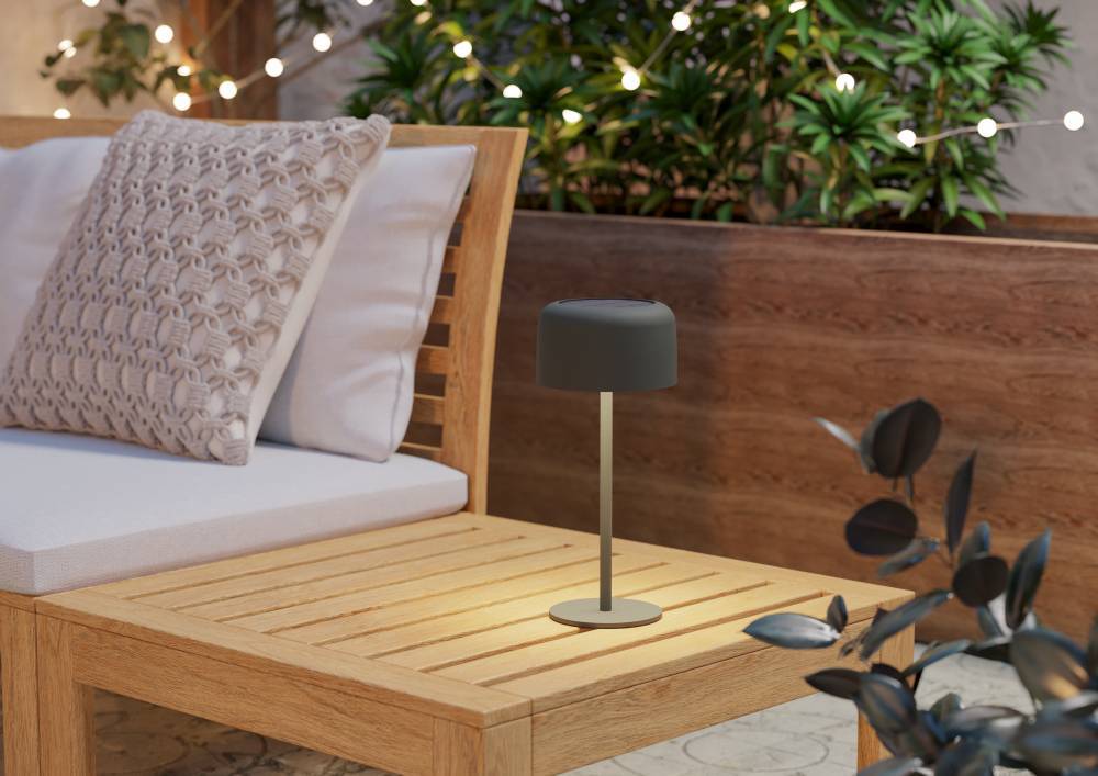 Уличный светильник на солнечных батареях Eglo ROCCANOVA 901894