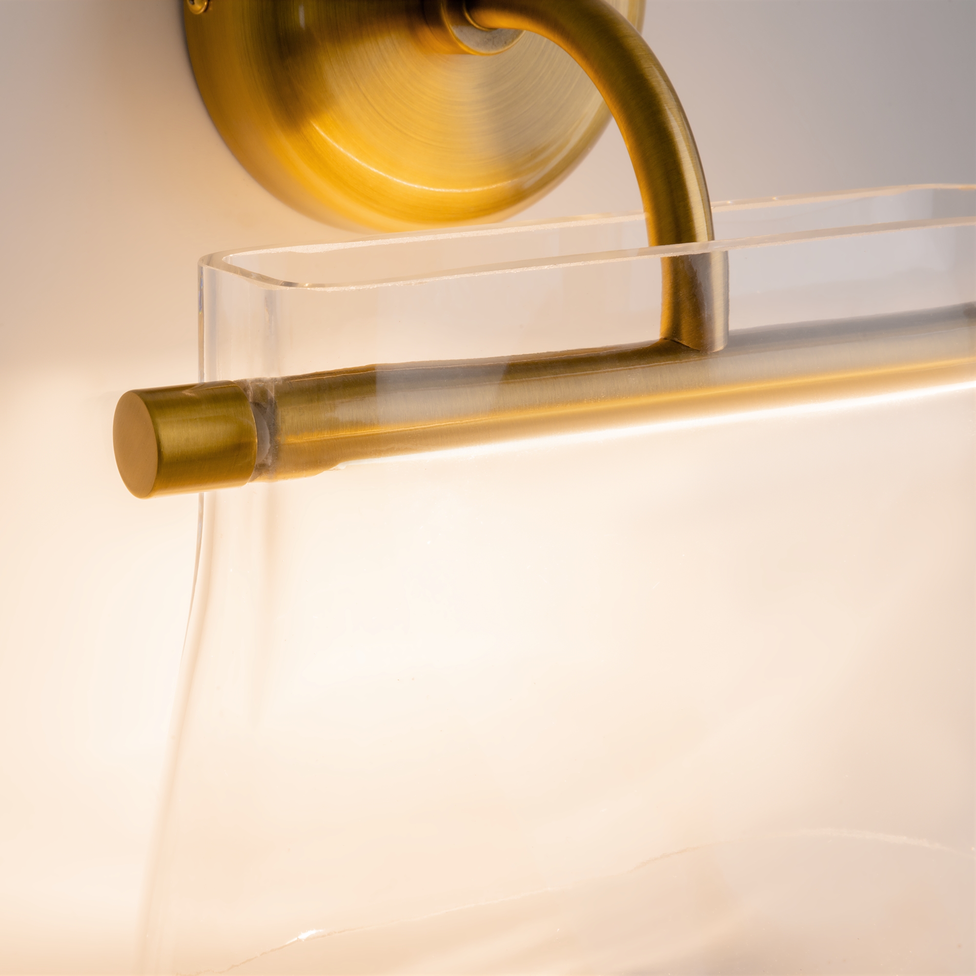 Настенный светильник Maytoni Cabaret MOD170WL-L8BS3K2_MY