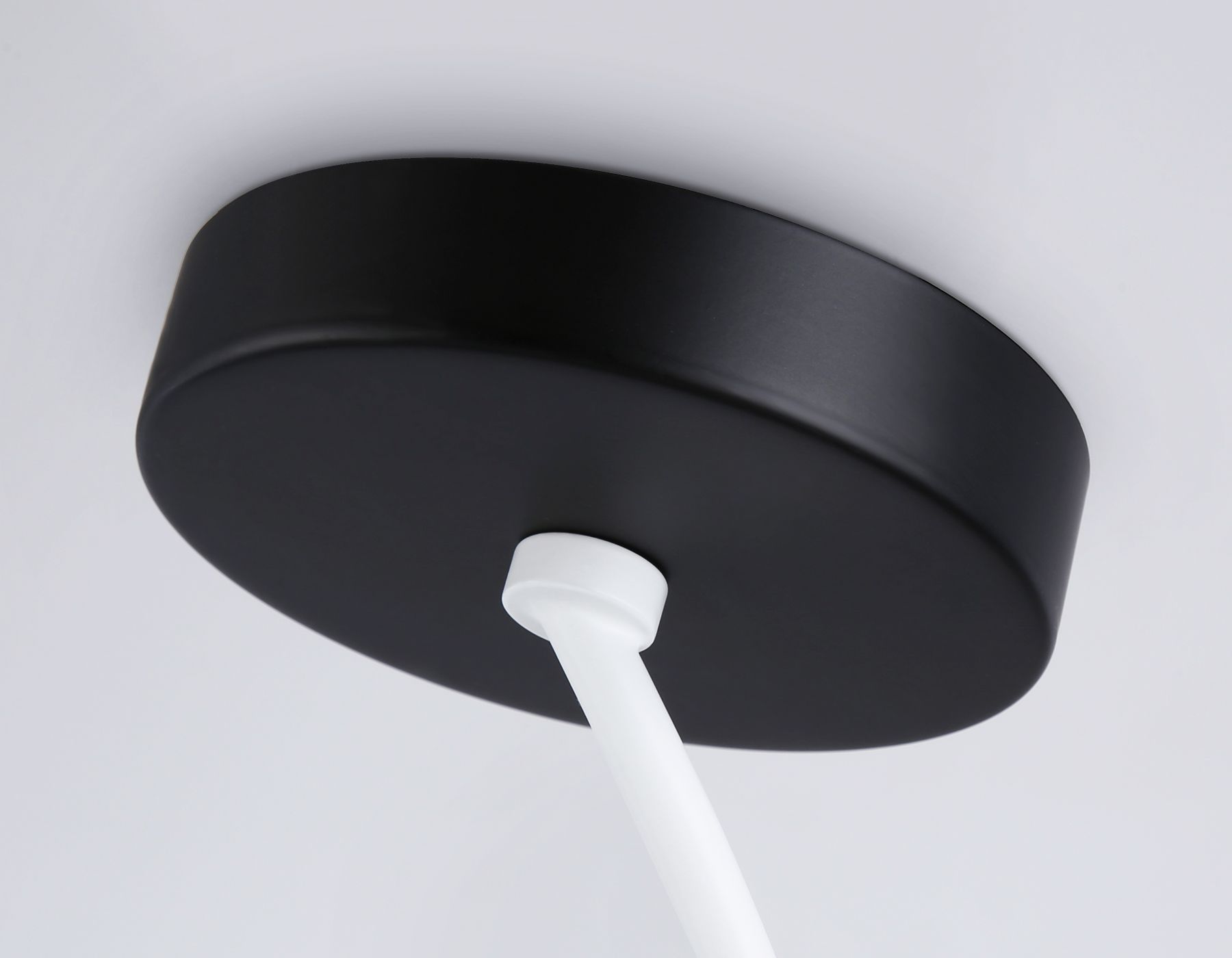 Подвесная люстра Ambrella Light TRADITIONAL TR2542_AMB