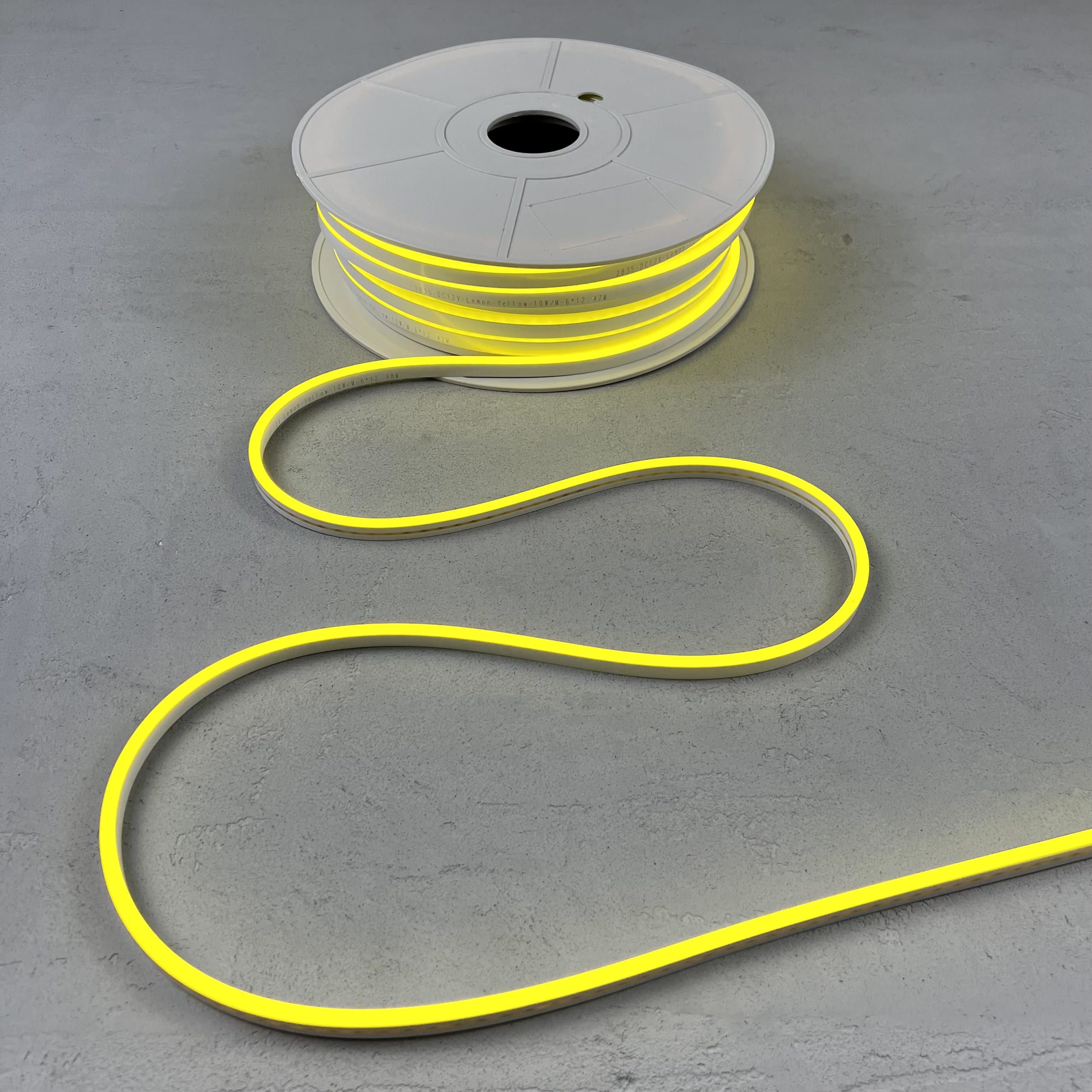 Односторонний Гибкий Неон 8х16мм Желтый 12В, IP65 LTC FR-23514 FR-23514