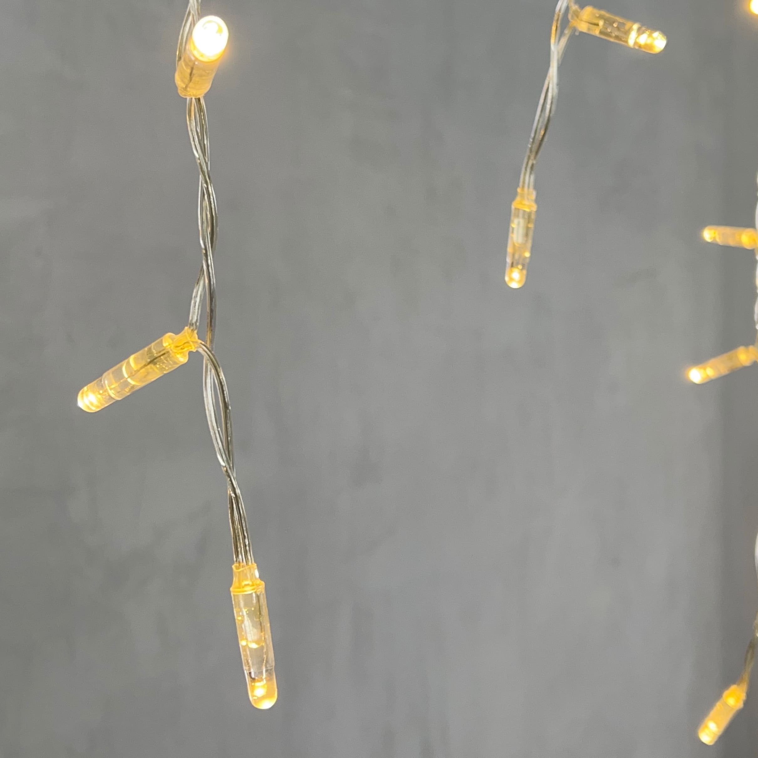 Гирлянда LTC Бахрома с Колпачком 4,9 x 0,5 м Тепло-Белая 220В, 189 LED PIL189CAP-10-2WW