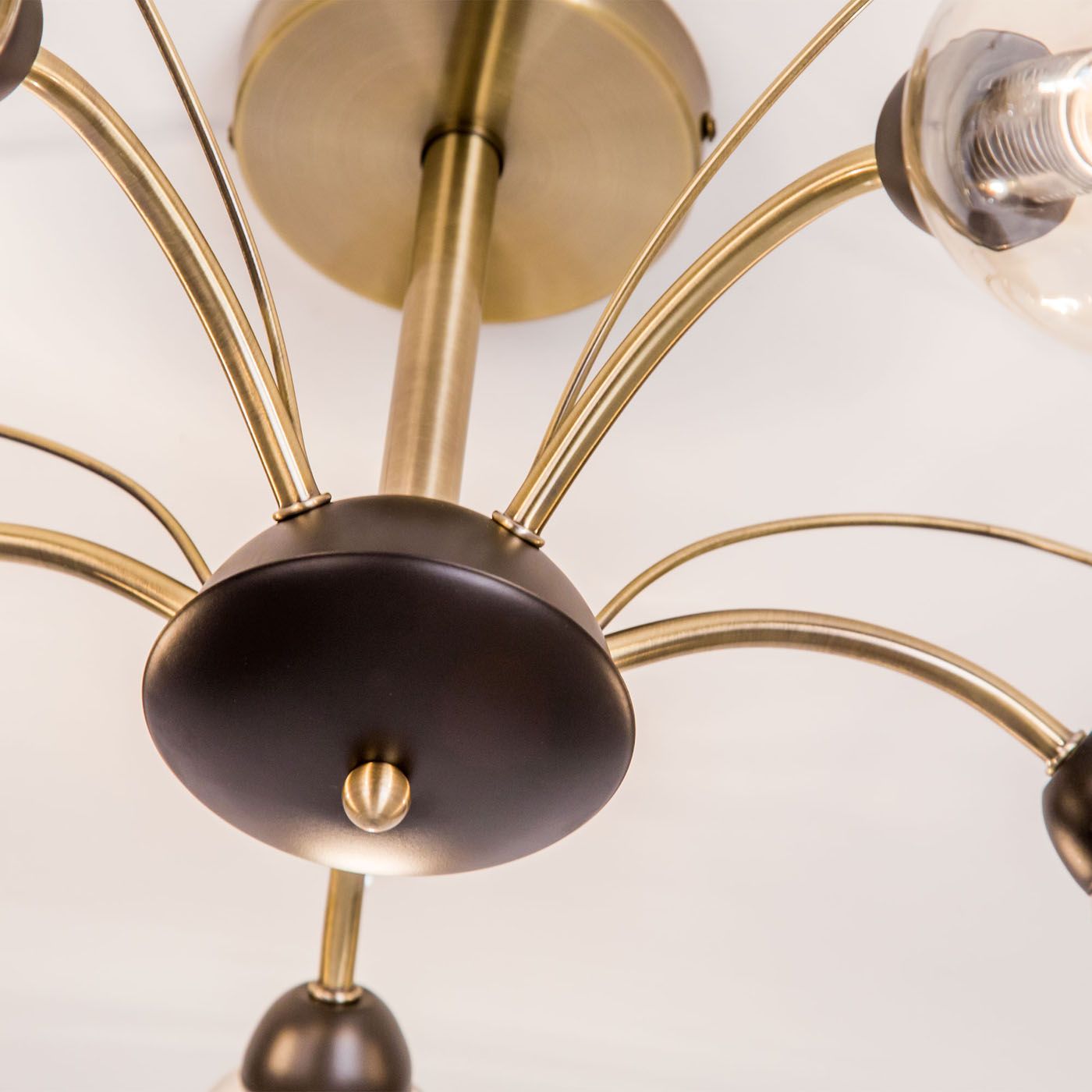 Потолочная люстра CitiLux Комета CL108155