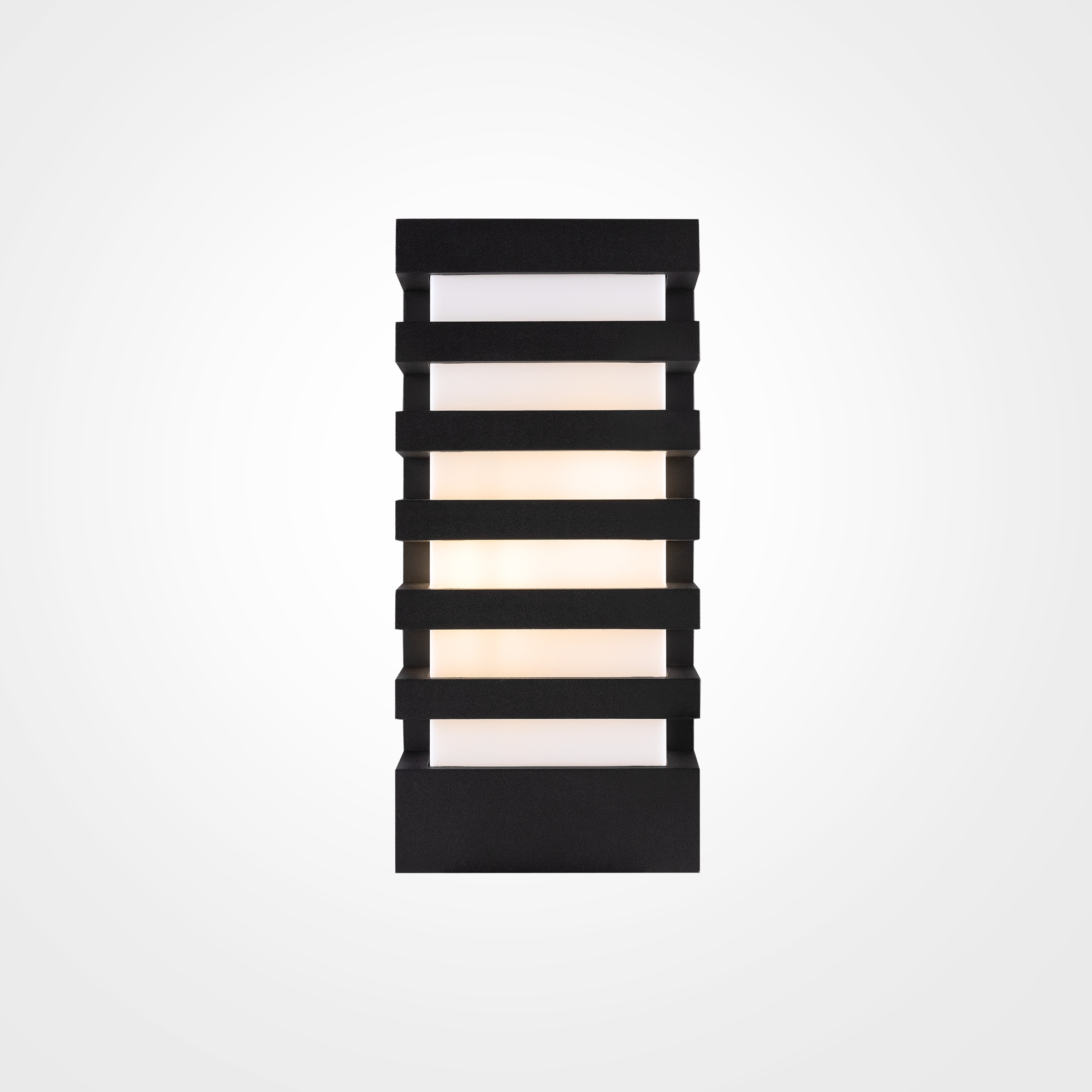 Уличный настенный светильник Remsa O034WL-02B_MY