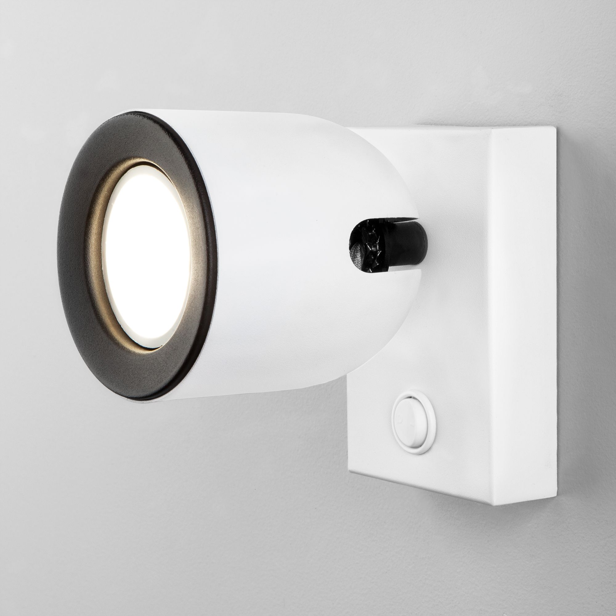 Спот Elektrostandard Ogma a047855_ES