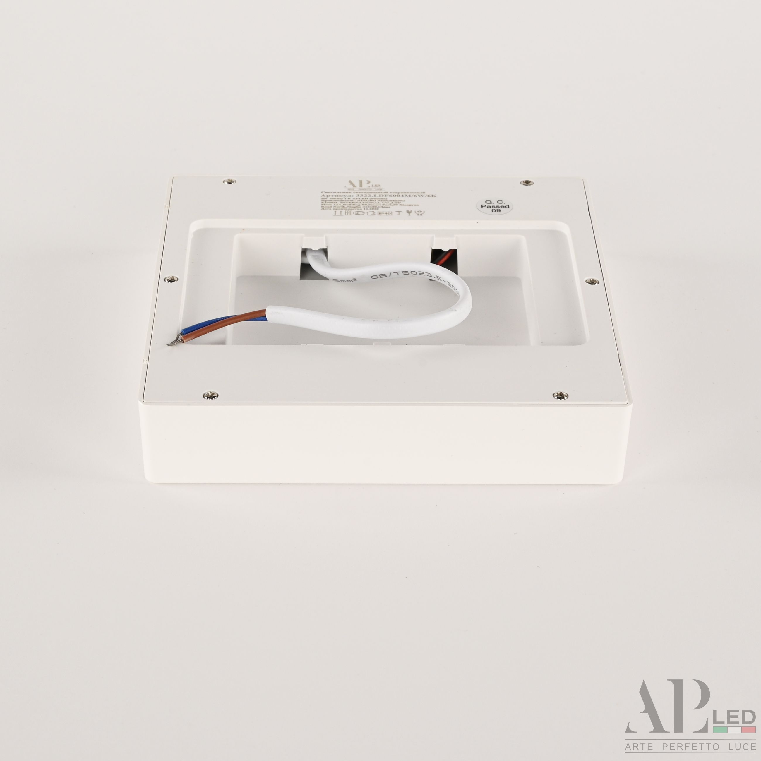 Накладной светильник APL LED Ingrid 3322.LDF6004M/6W/4K_BI