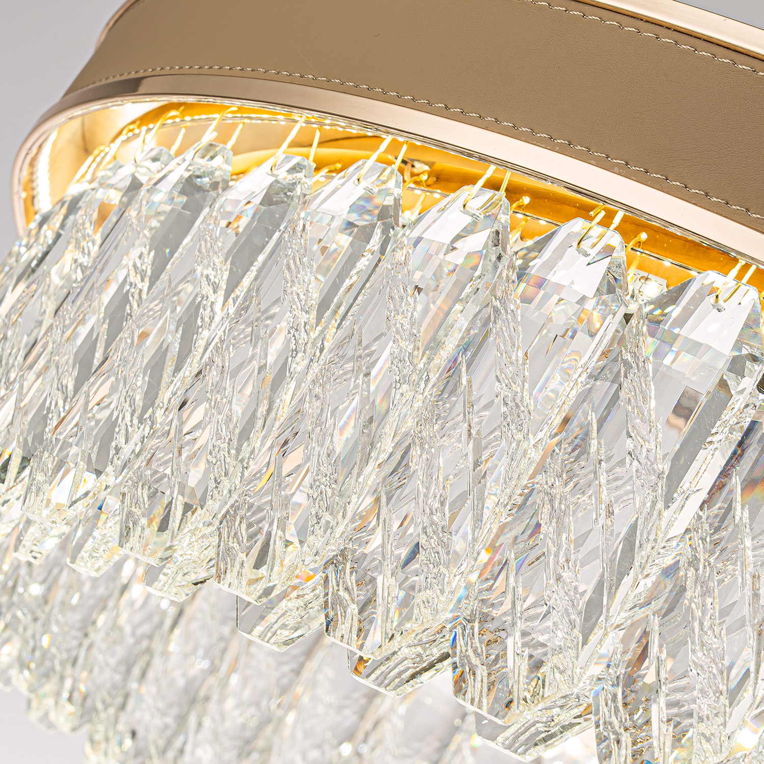 Подвесная люстра Favourite Visconte 4304-6P