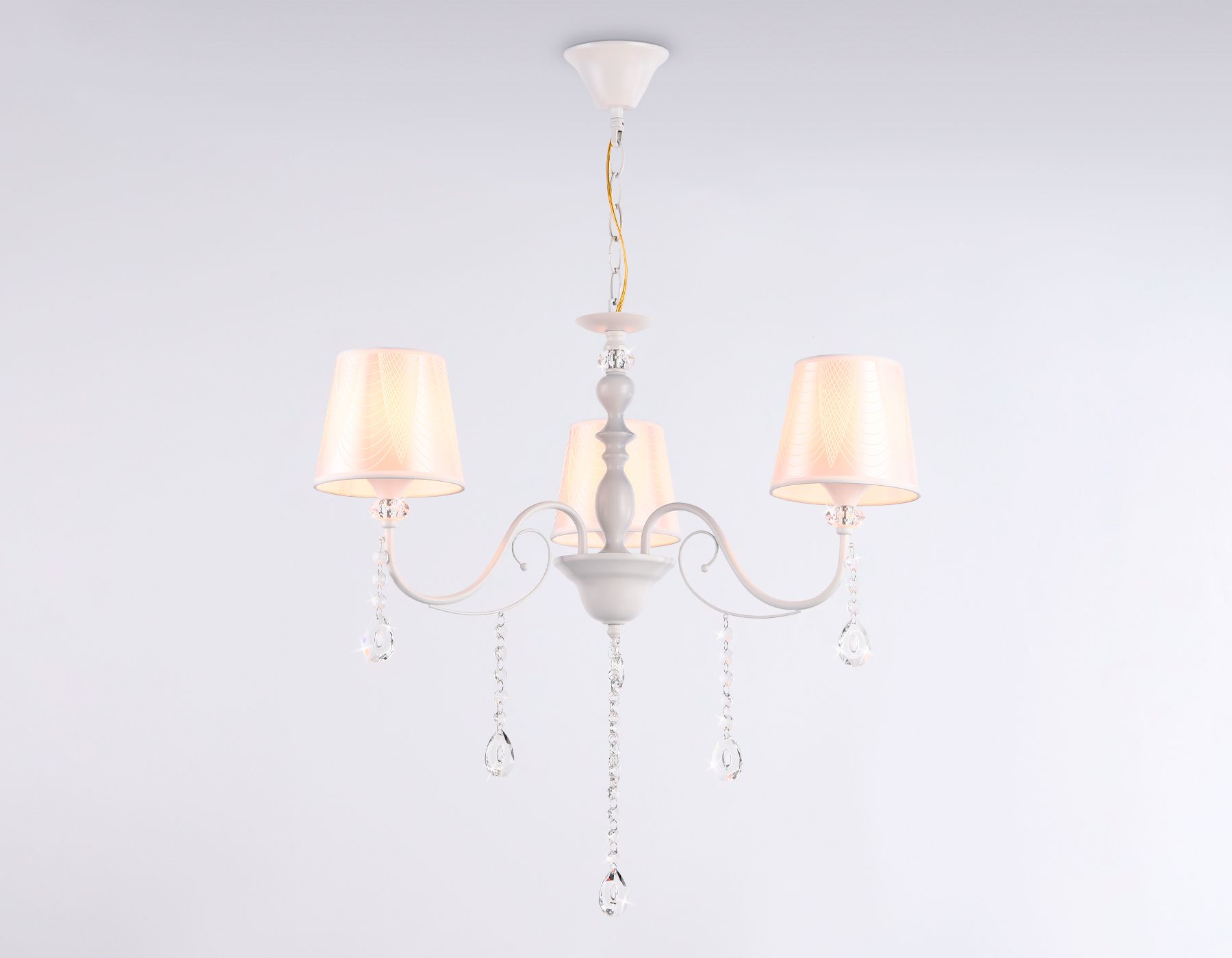Подвесная люстра с абажуром и хрусталем Ambrella Light Modern TRADITIONAL TR4601_AMB